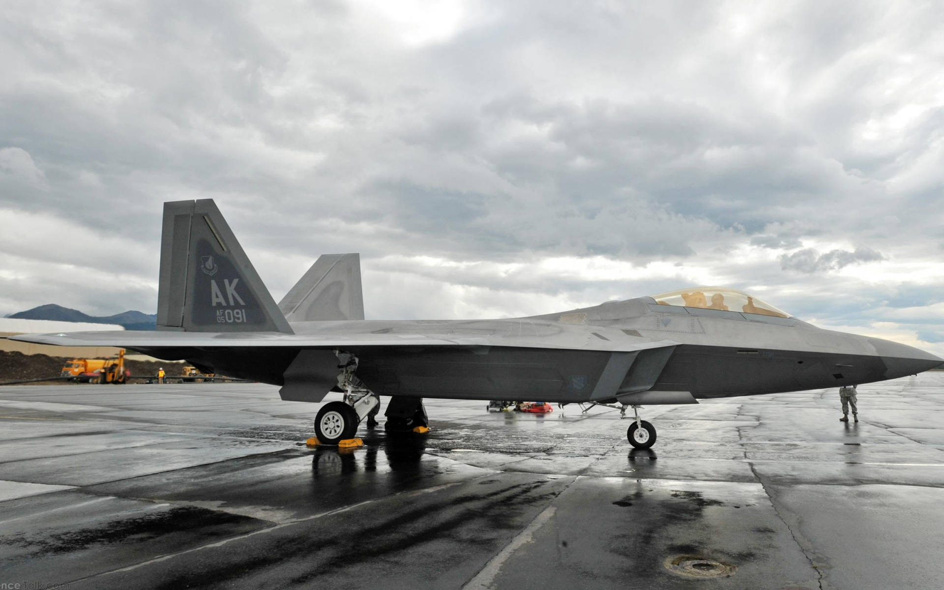1920x1200 Download Lockheed Martin F 22 Raptor Military Aircraft Desktop Wallpaper