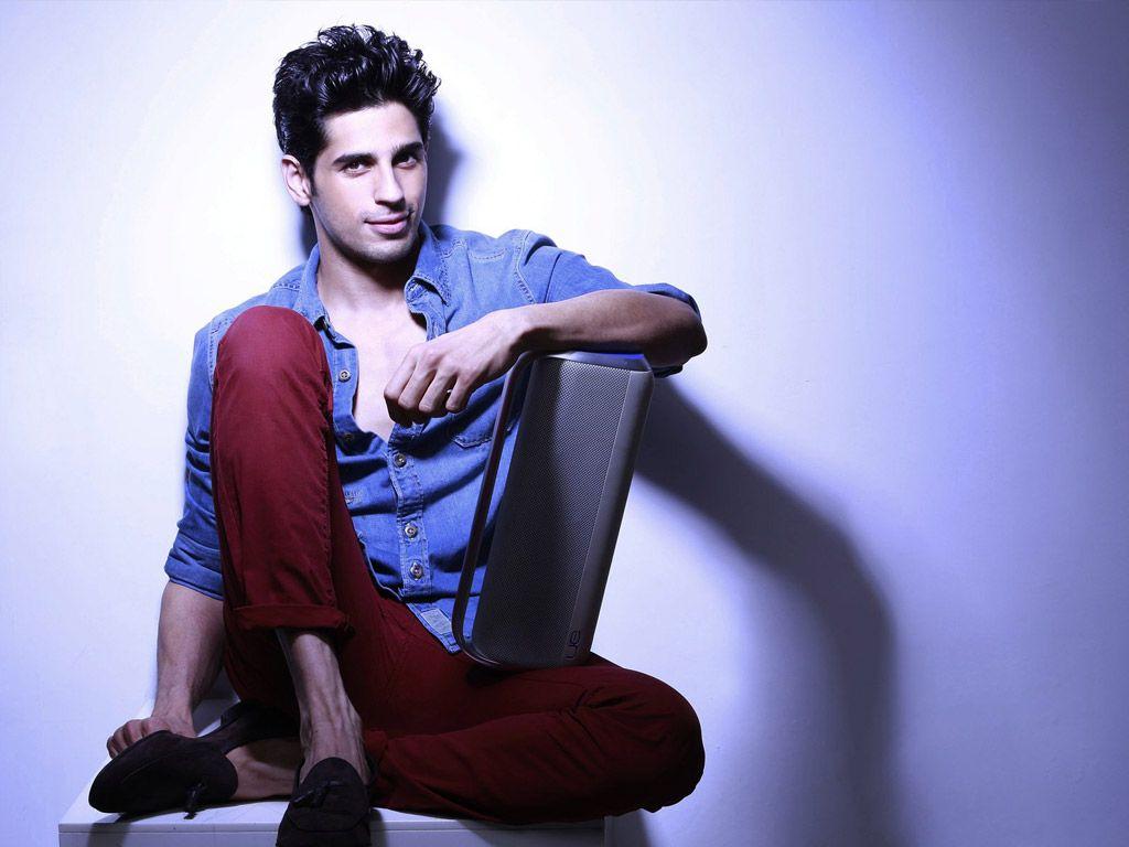 1024x768 Sidharth Malhotra HQ Wallpaper. Sidharth Malhotra Wallpaper
