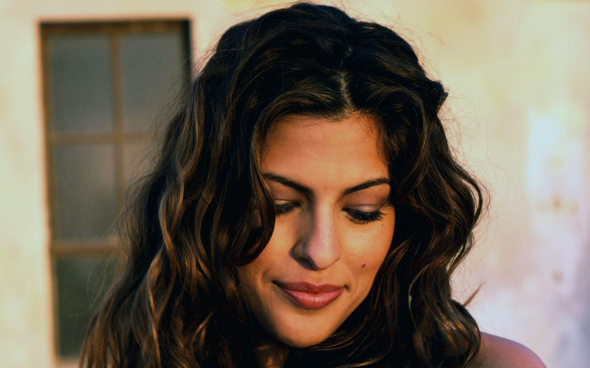 1920x1200 Eva Mendes Celebrity Wallpaper 53015 1920x1200px