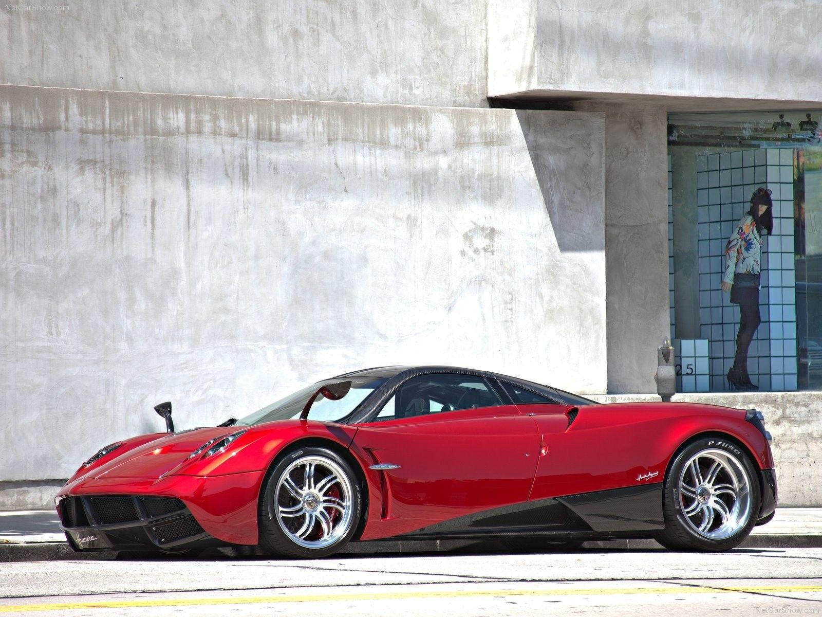 1600x1200 Red Pagani Huayra