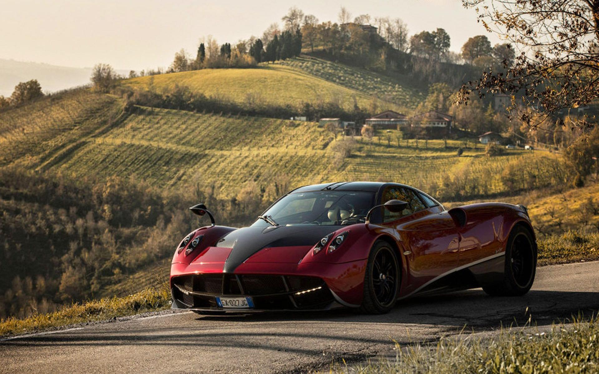 Pagani huayra wallpaper