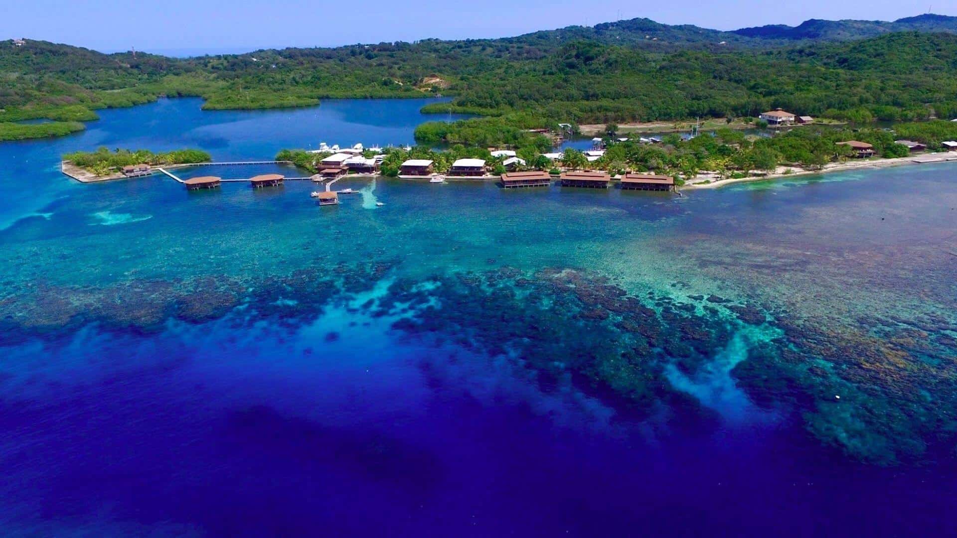 1920x1080 Roatan Shipwreck Snorkel Tour