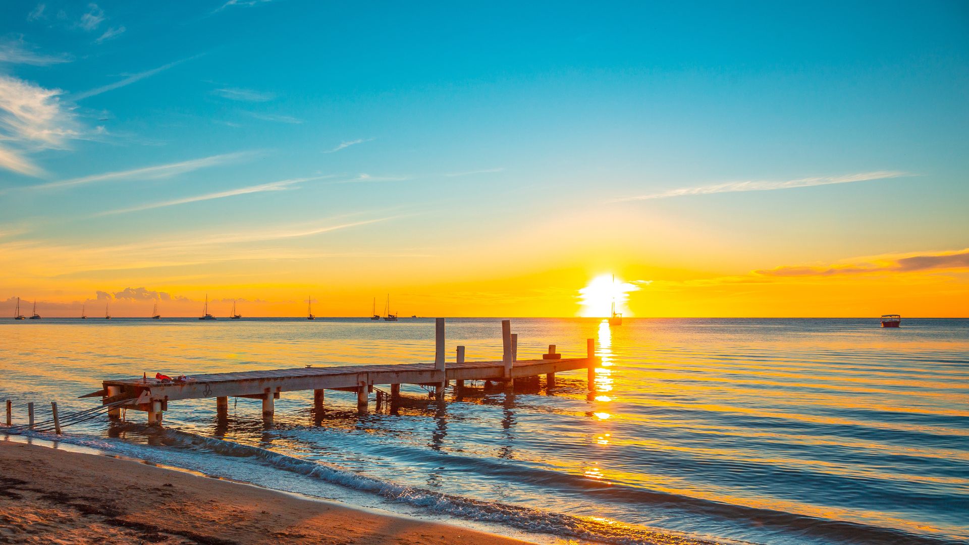 1920x1080 What to Do in Roatan Honduras: Your Ultimate Island Adventure Guide