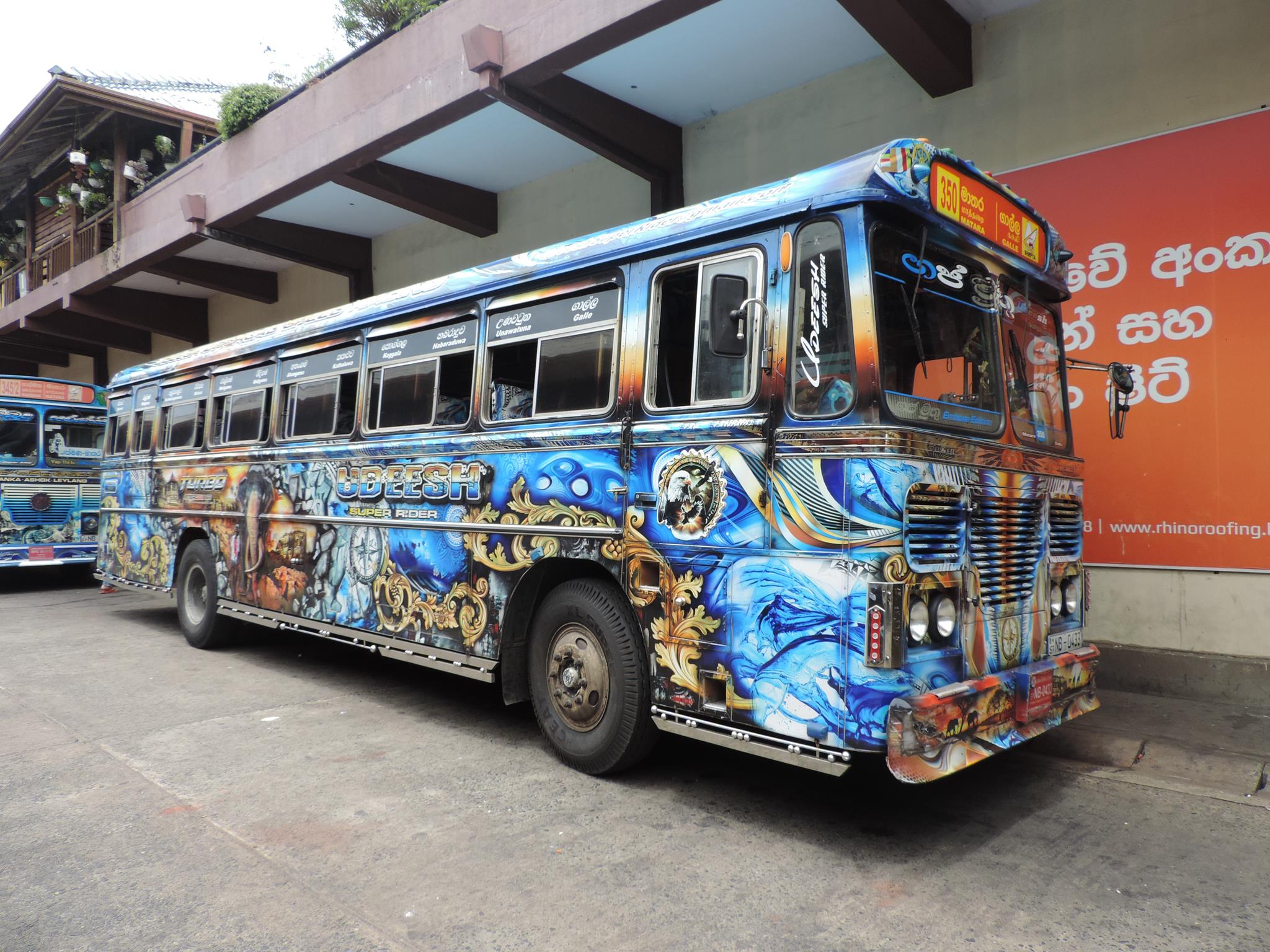 2048x1536 SRI LANKA: Vehicle Art Design Public Transport