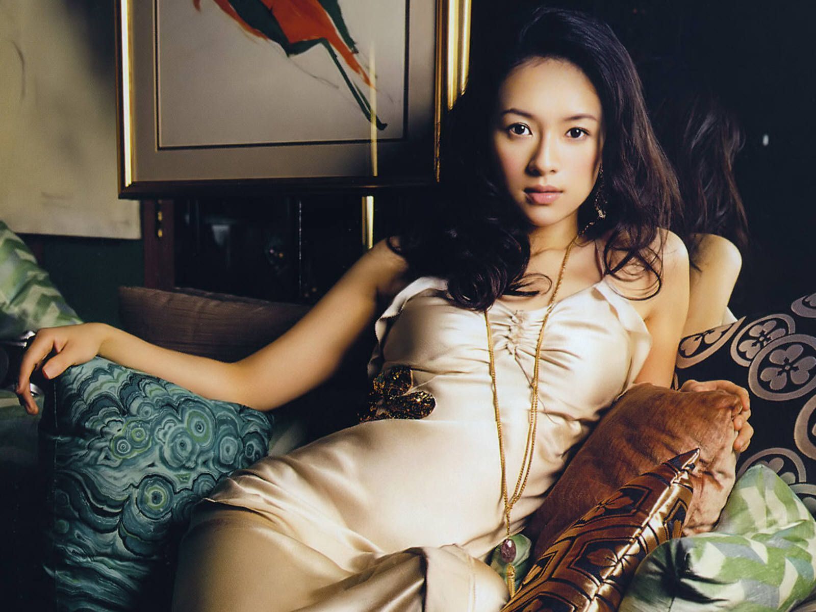 1600x1200 Zhang Ziyi Wallpaper