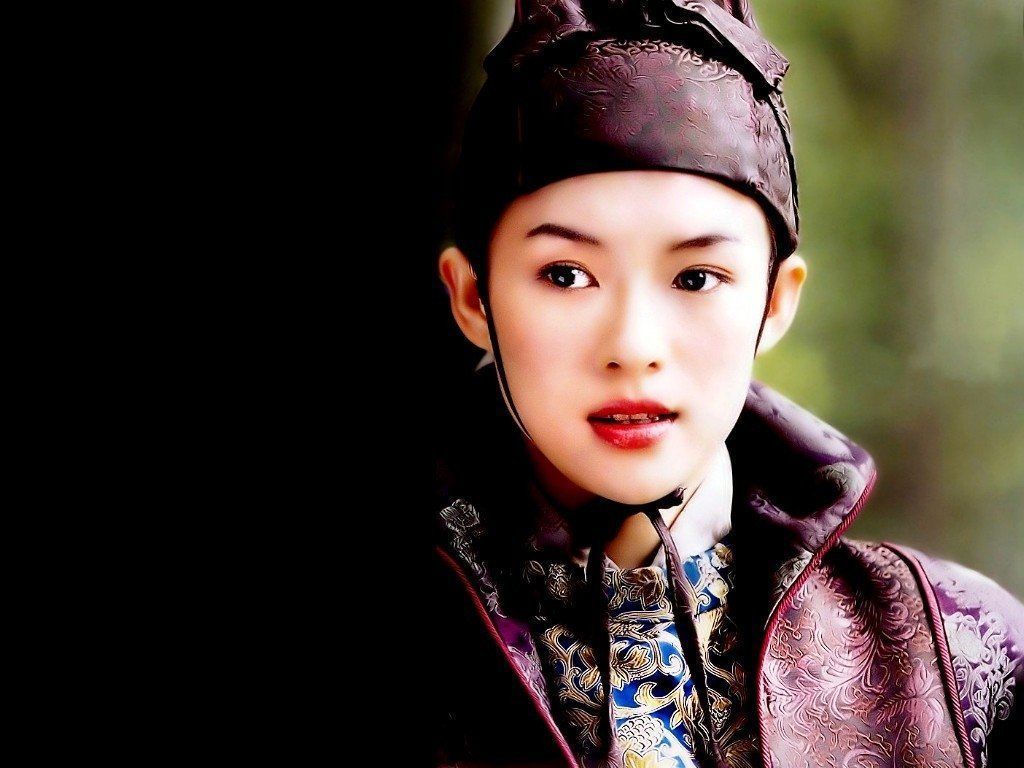 1024x768 Zhang Zi Yi Wallpaper