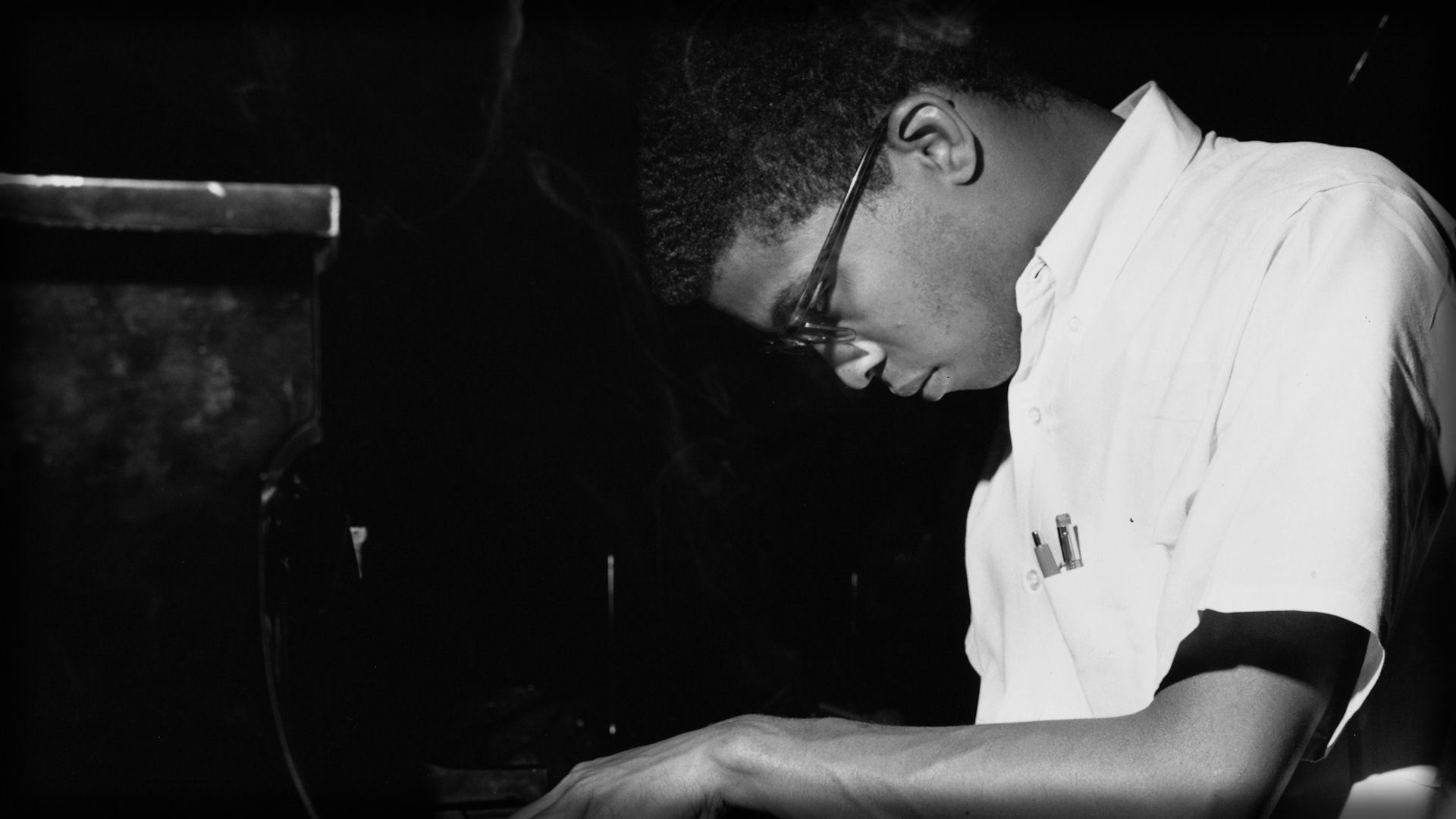 1920x1080 herbie hancock, glasses, shirt Wallpaper, HD Music 4K Wallpaper, Image and Background