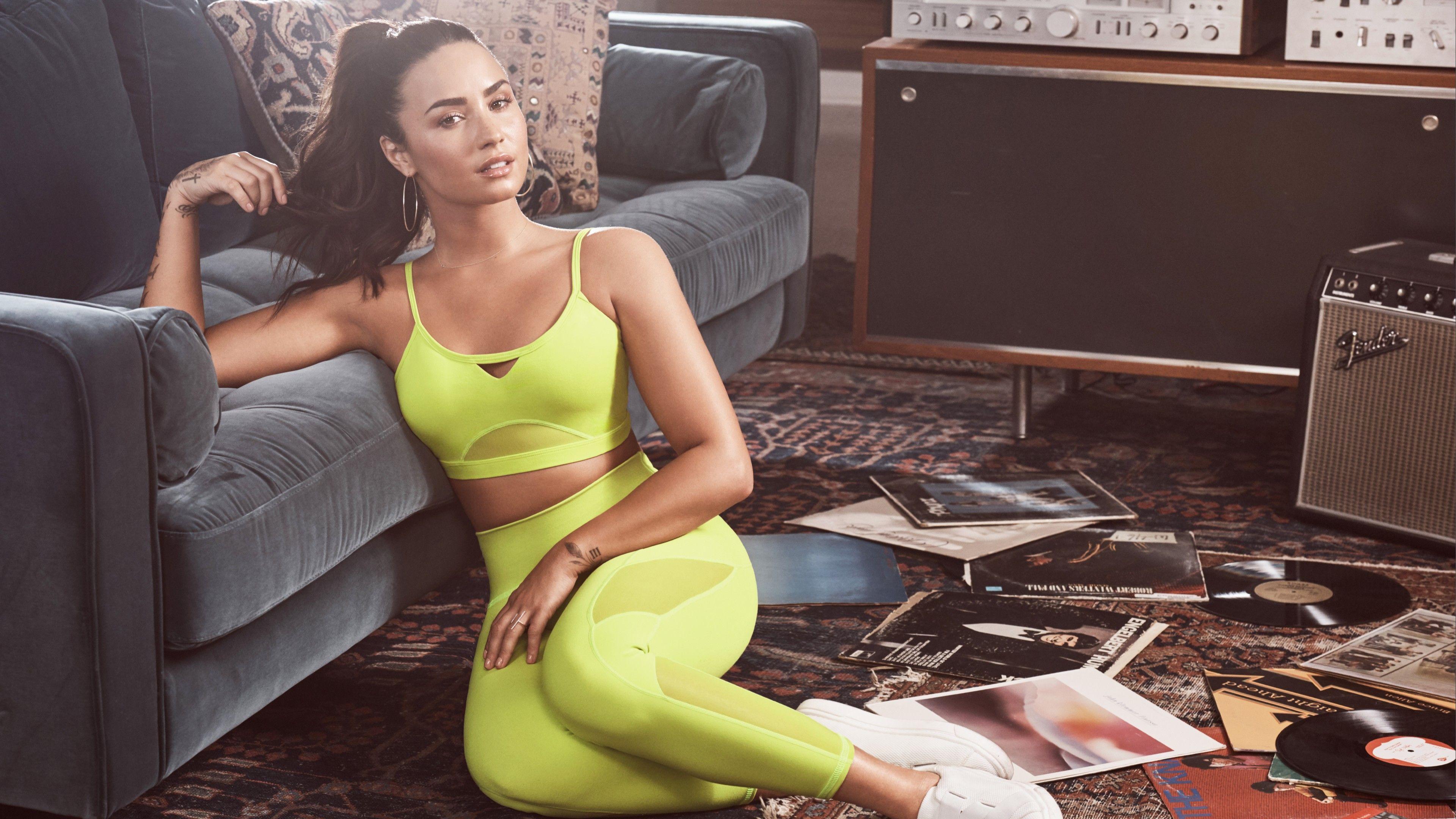 3840x2160 Beautiful Demi Lovato Photo Wallpaper for Desktop