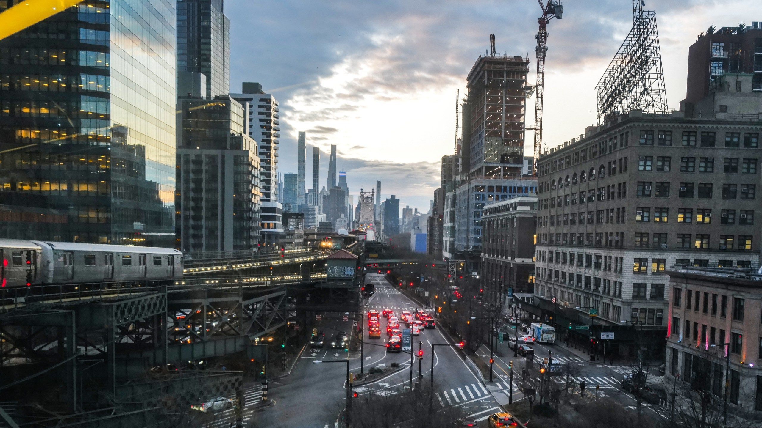 2560x1440 NYC's largest borough is filled with diversity and culture