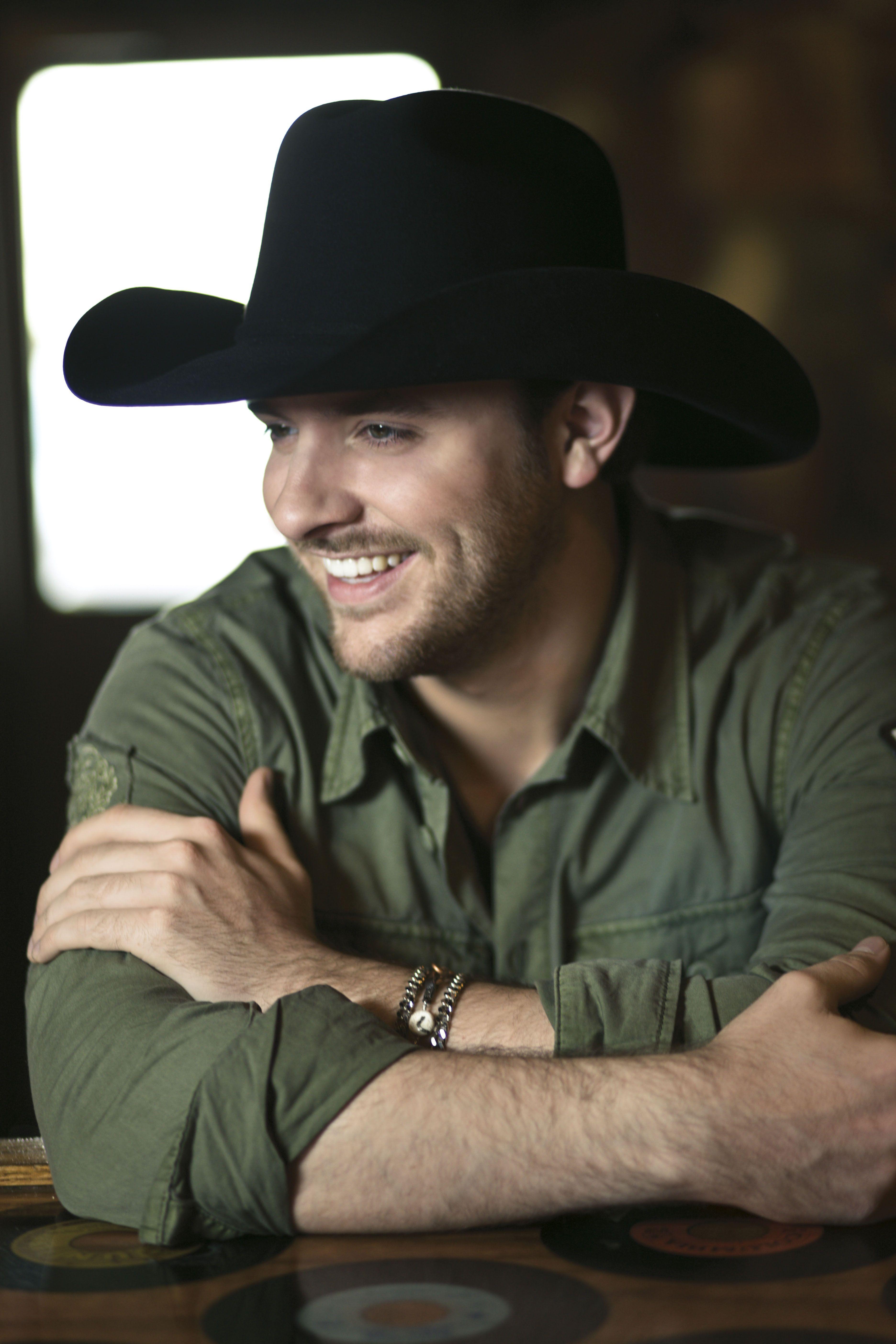 3744x5616 Most viewed Chris Young wallpaperK Wallpaper
