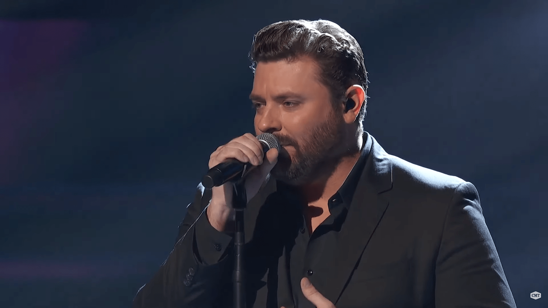 1920x1080 Chris Young Sings 'Drowning' in Memory of Kane Brown's Drummer