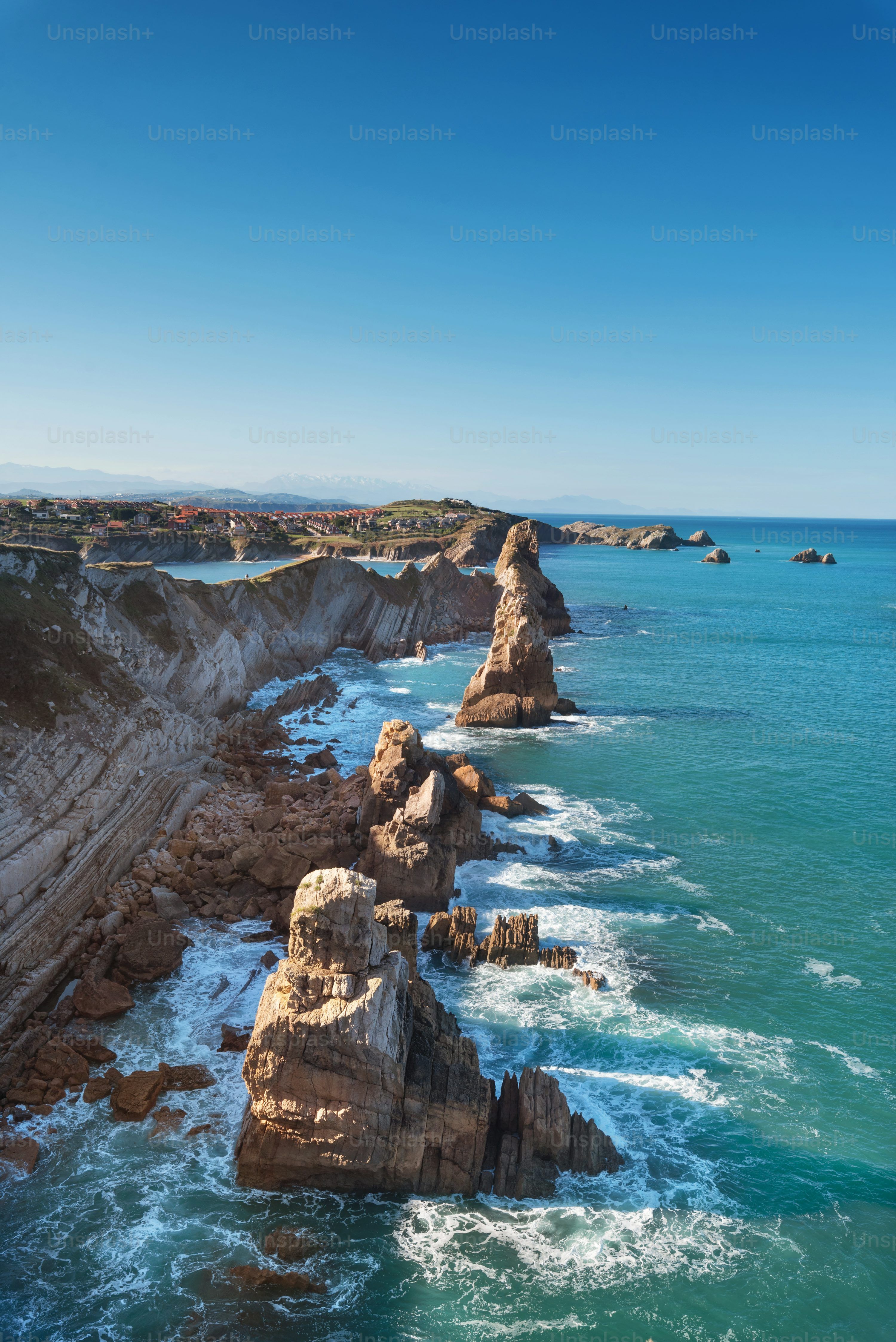 3000x4494 Santander Picture. Download Free Image
