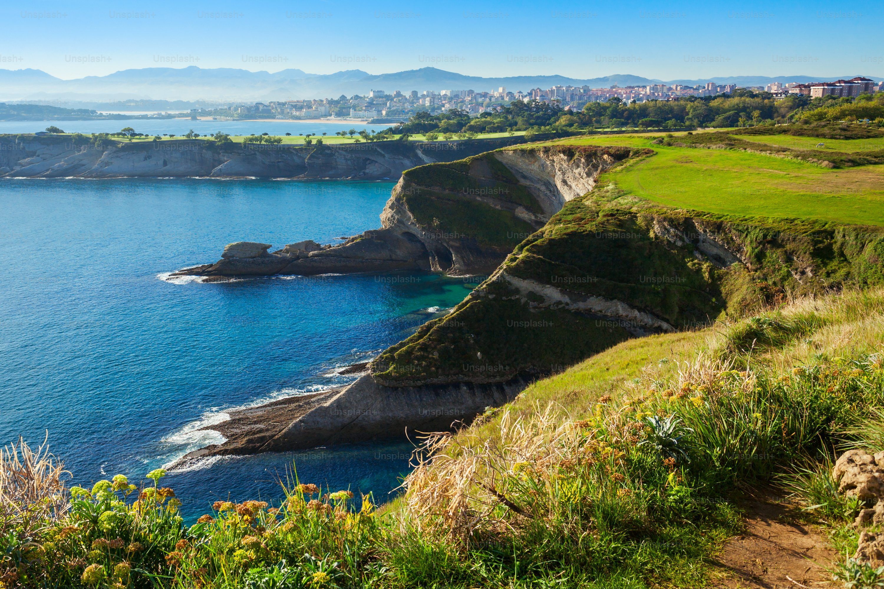 3000x2000 Santander Picture. Download Free Image
