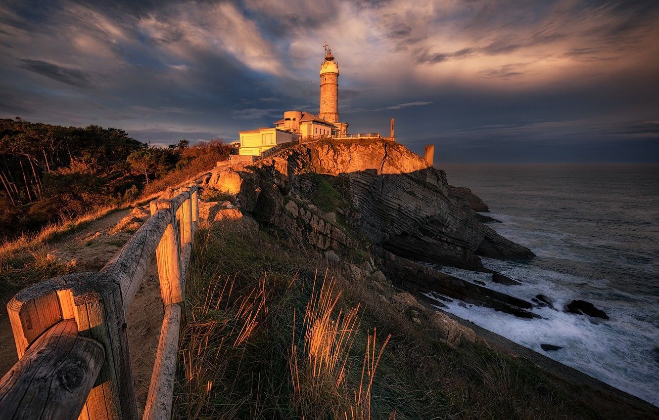 1332x850 Cantabria Wallpaper