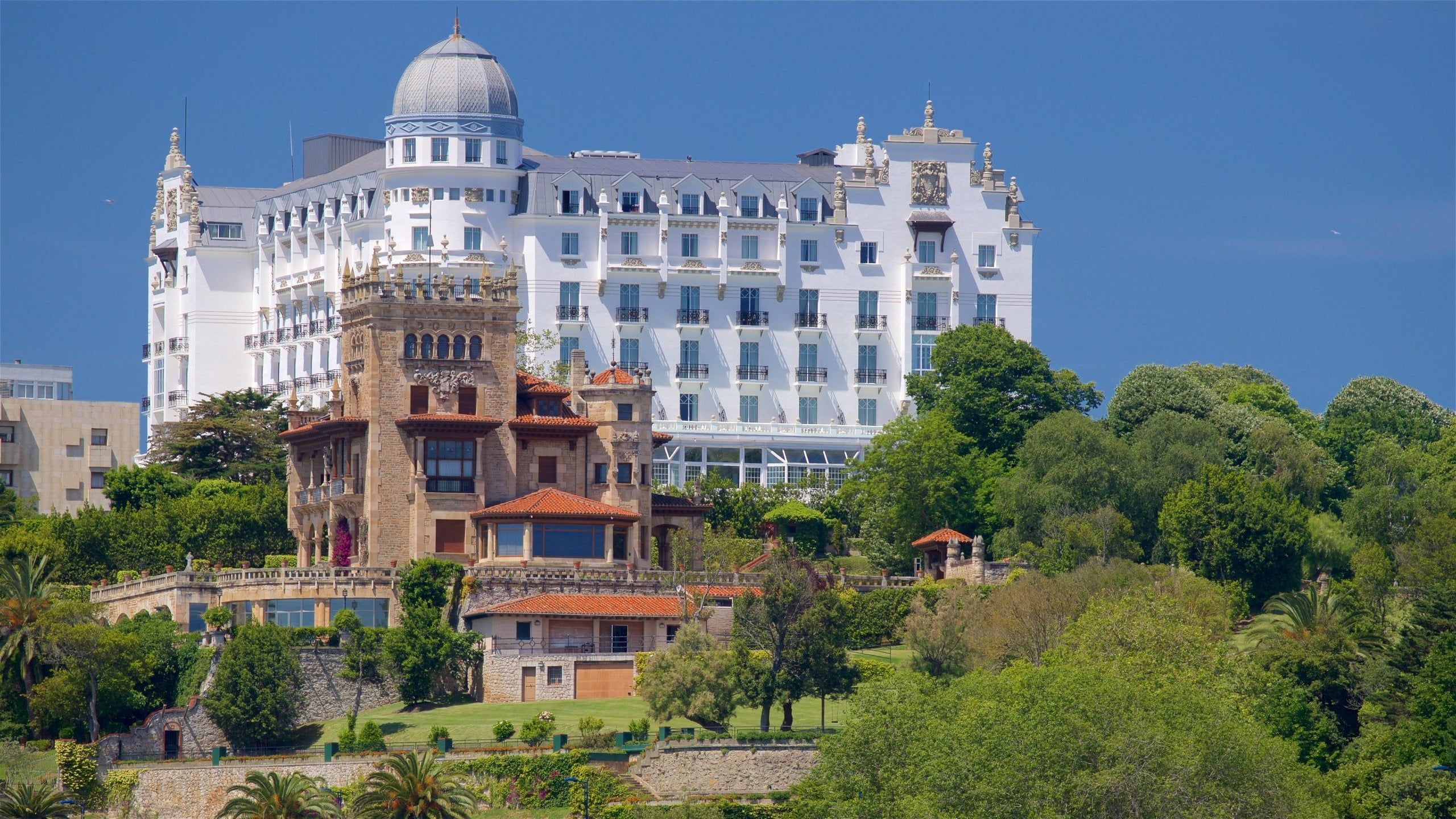 2560x1440 Visit Cantabria: 2025 Travel Guide for Cantabria, Spain