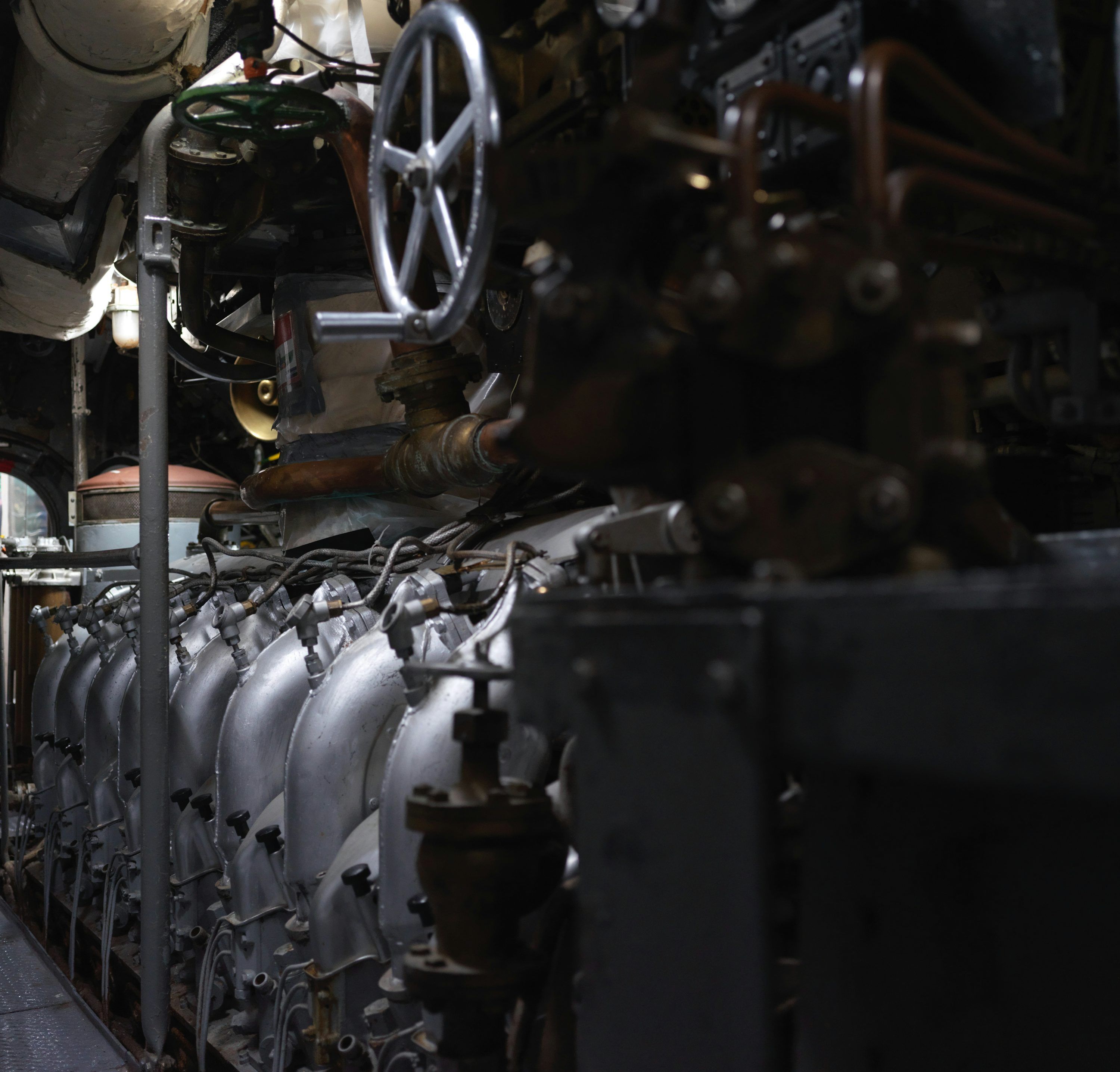 3000x2871 Ship Engine Picture. Download Free Image