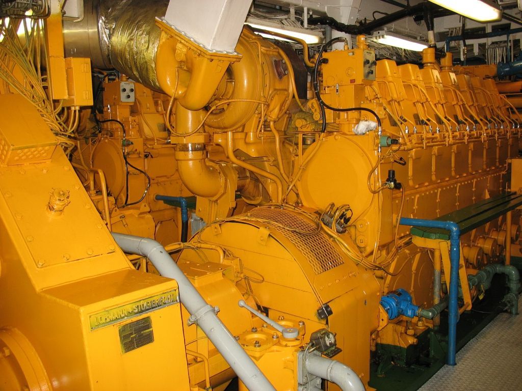 1024x768 Engine room (3). Polar Media Archive
