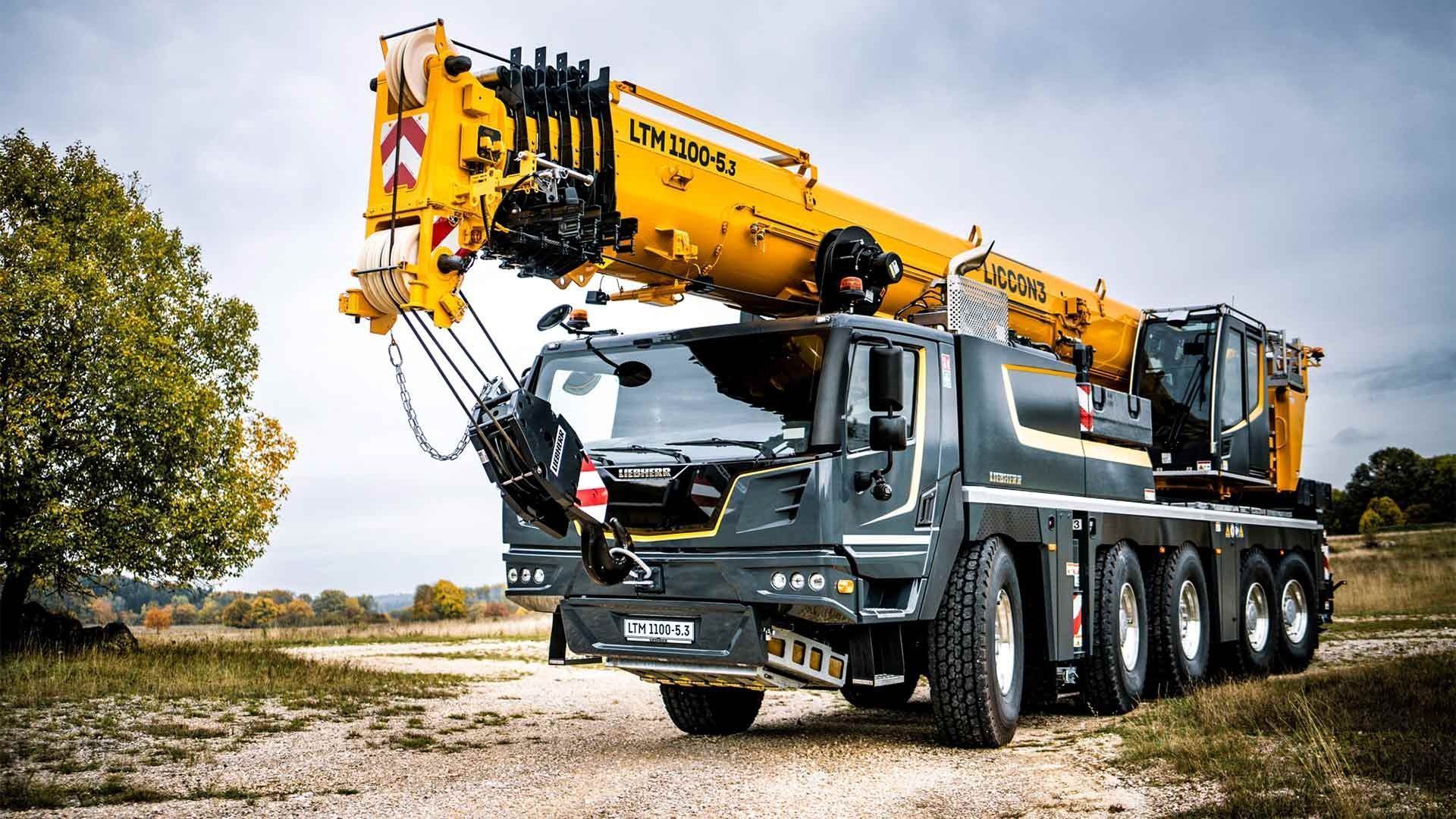 1920x1080 New options for painting Liebherr mobile cranes