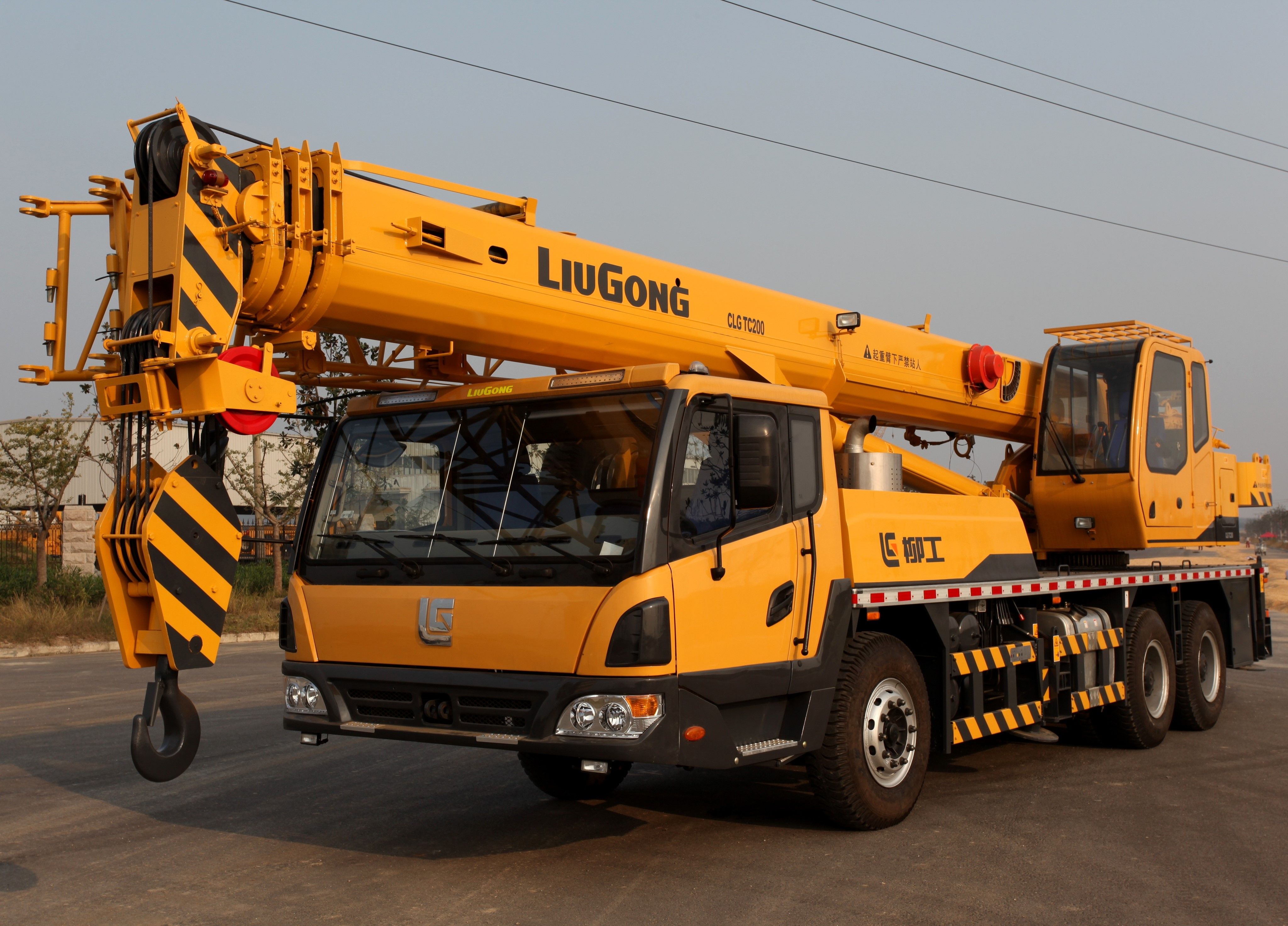 4096x2943 4K, 2014 17 LiuGong CLG TC Mobile Crane, Yellow, HD Wallpaper
