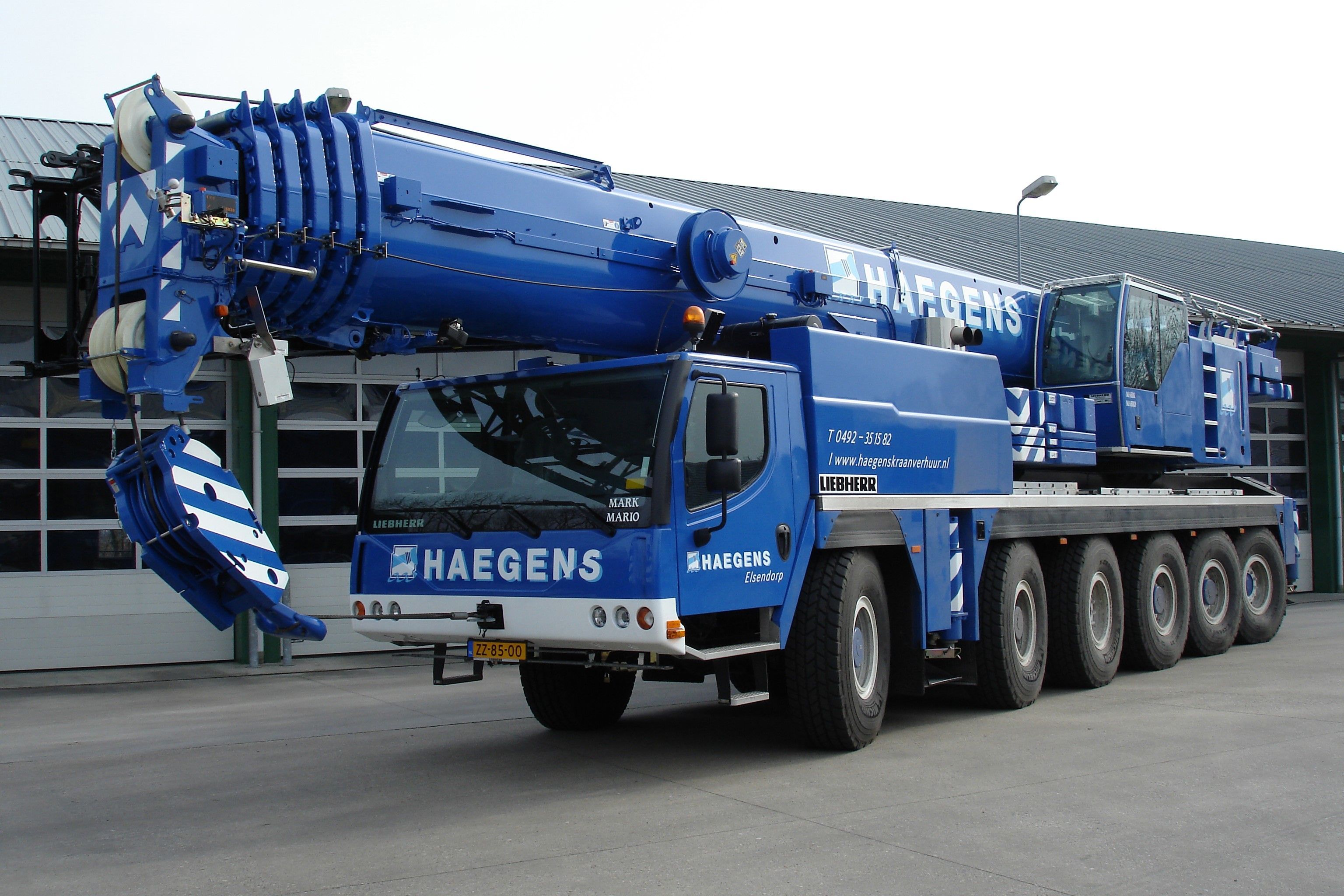 3072x2048 2009 17 Liebherr LTM 1150 6. Mobile Crane, Blue, HD Wallpaper