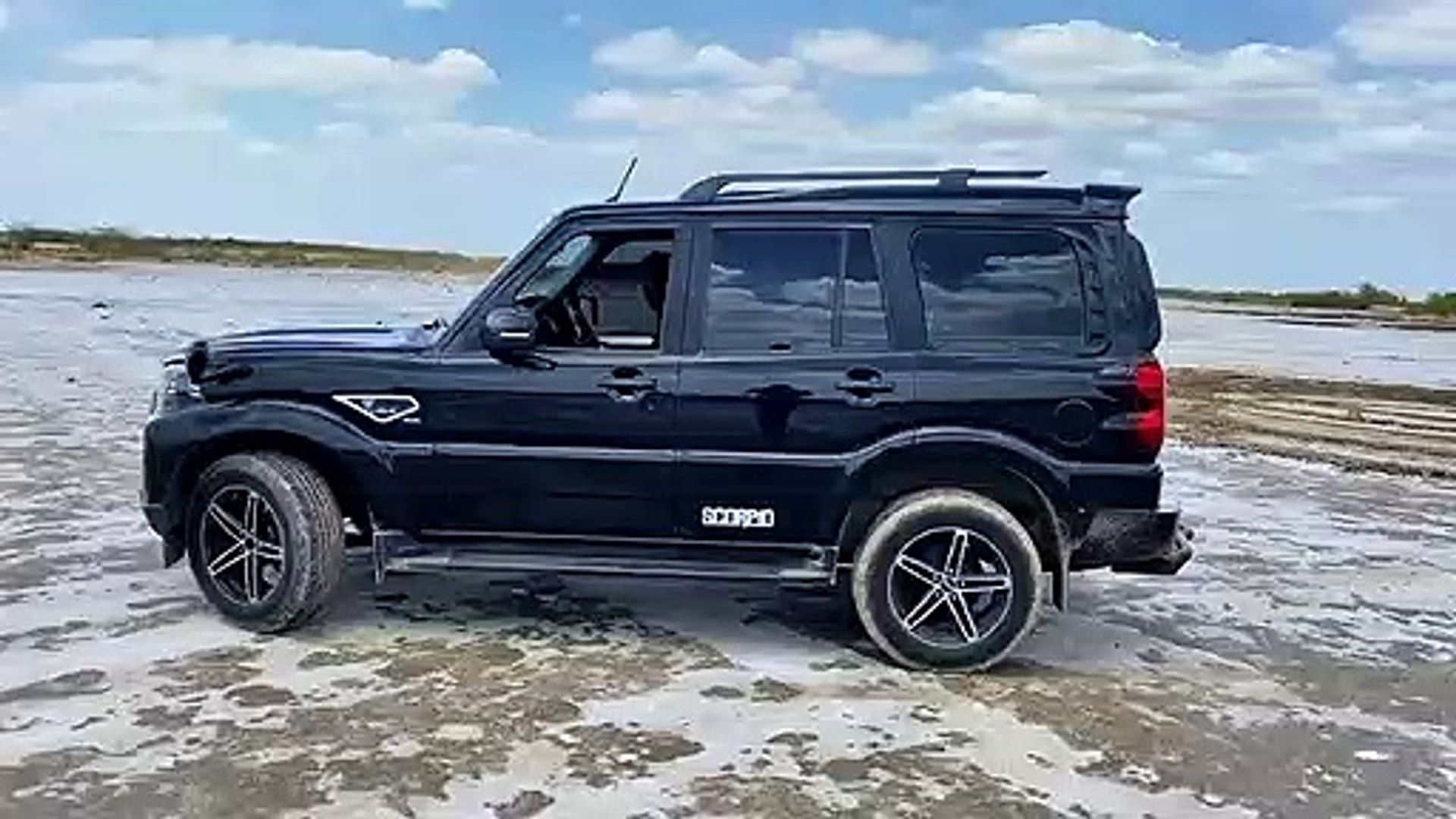 1920x1080 Scorpio Stunt video.. Scorpio s11.. Black Scorpio