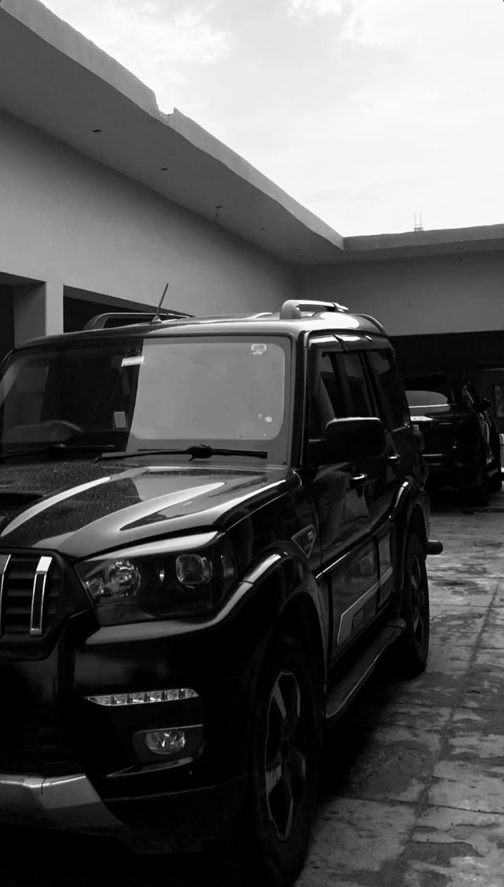 736x1295 machines. Black scorpio, Fast cars videos, Driving picture