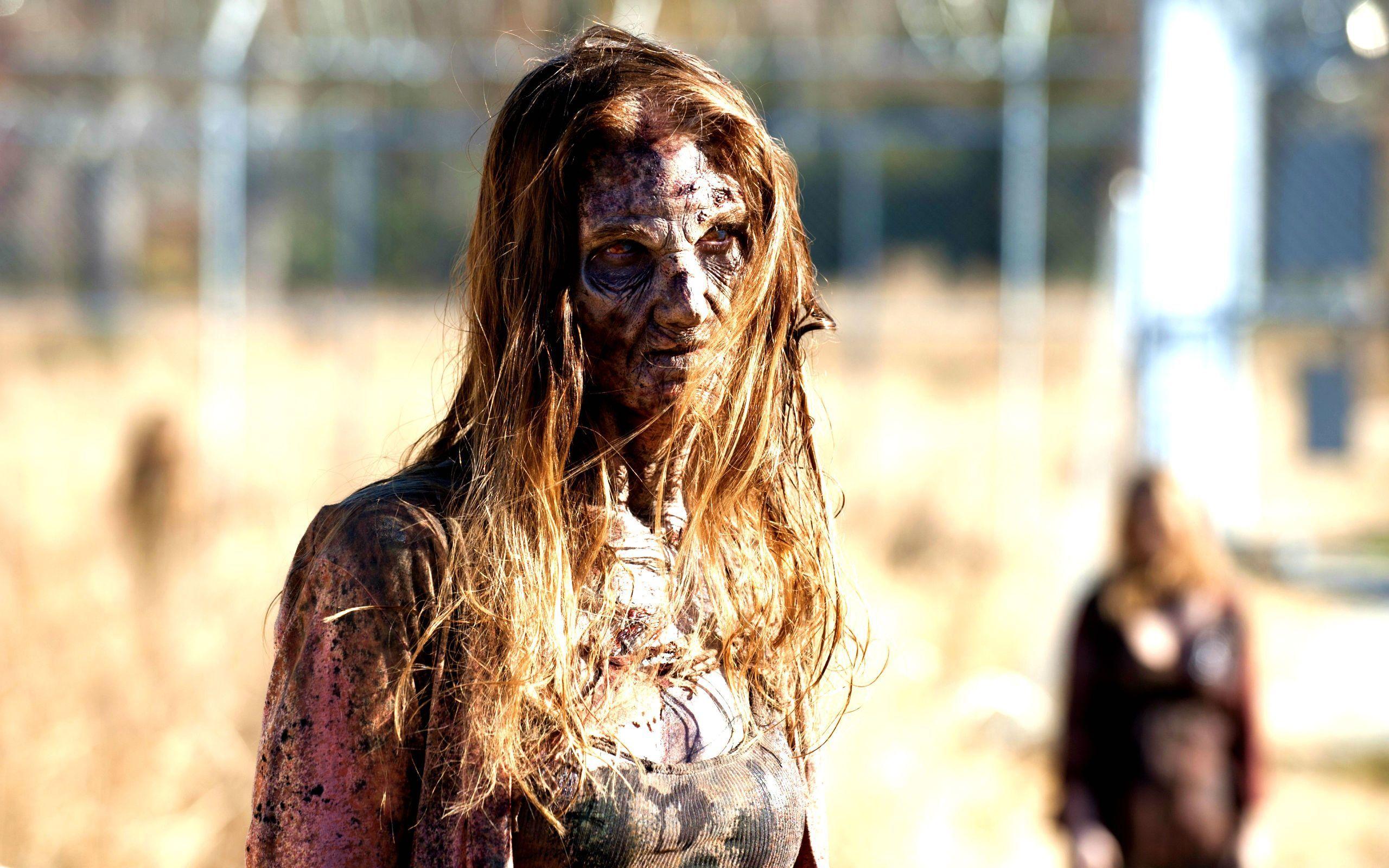 2560x1600 Zombie Girl Wallpaper