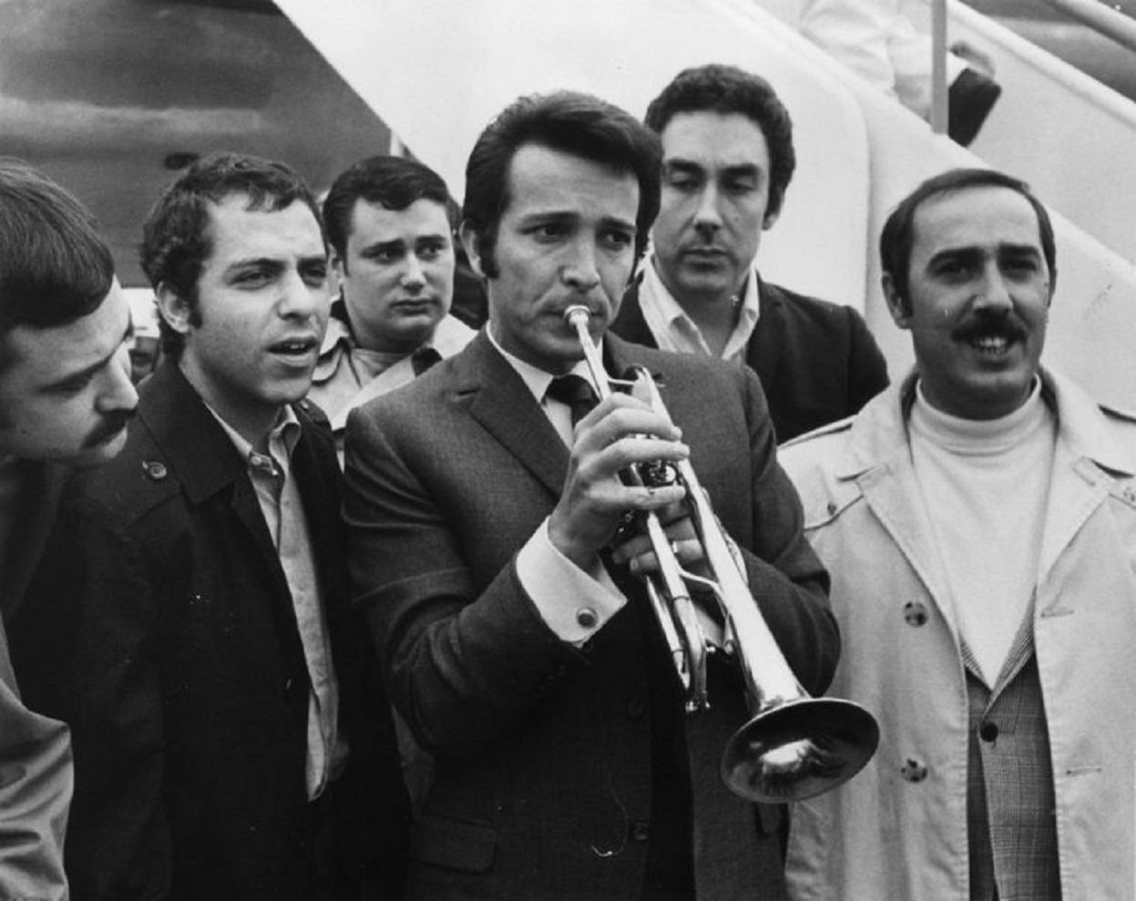 1247x989 Herb Alpert And The Tijuana Brass Wallpaper