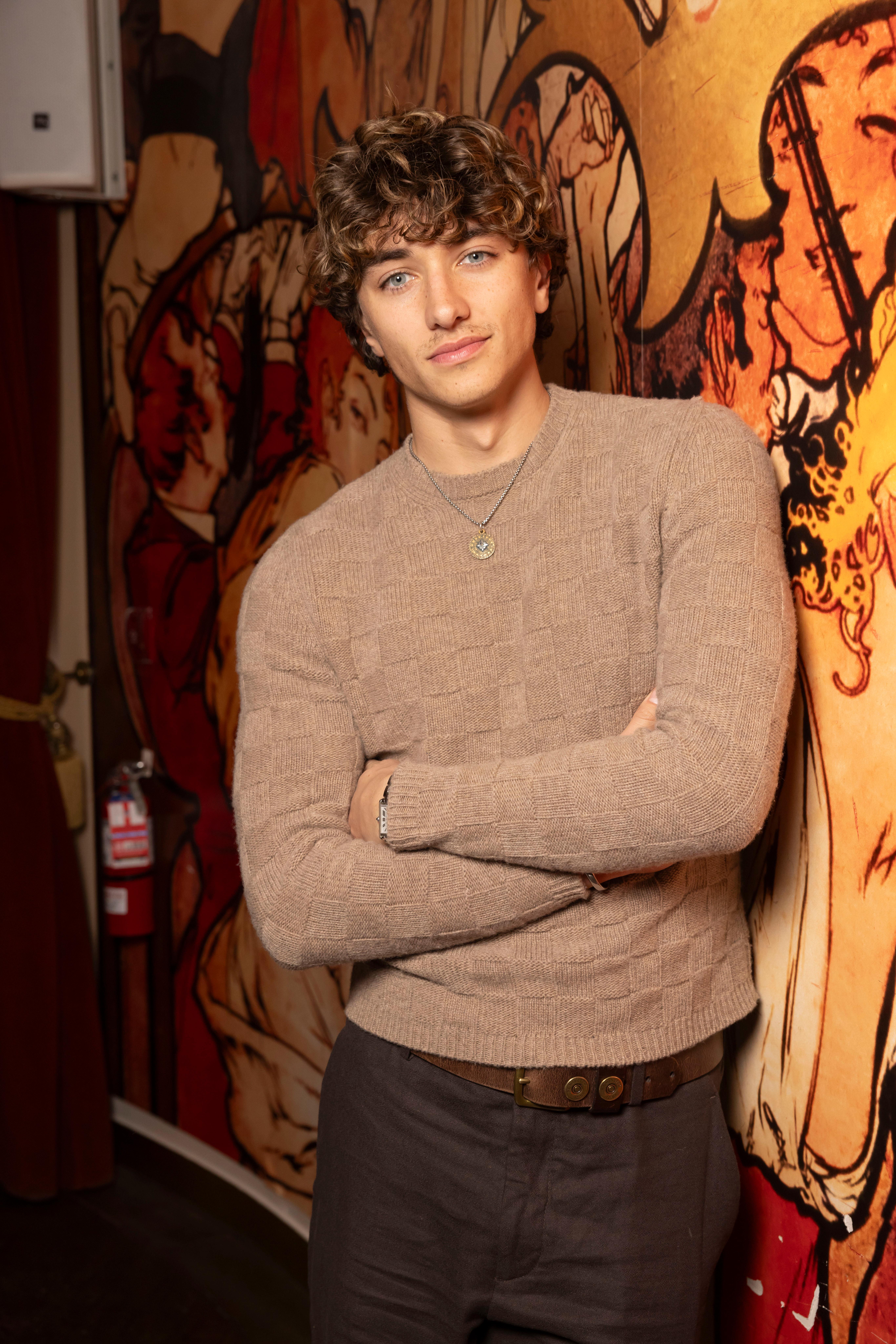 5464x8192 Gavin Casalegno