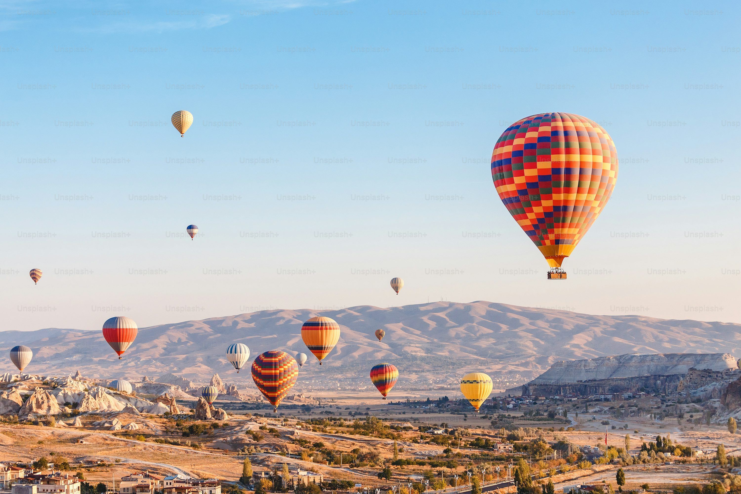 3000x2000 Stunning Cappadocia Turkey Picture [Scenic Travel Photo]. Download Free Image