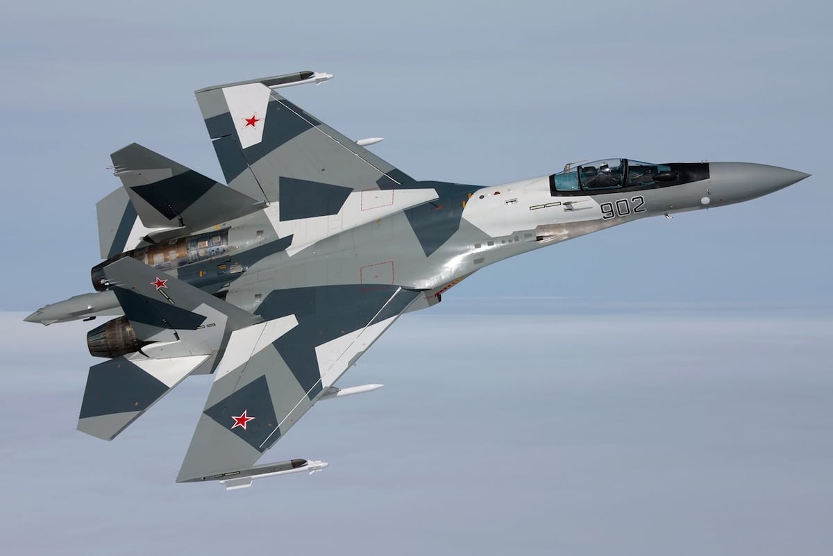 1200x801 China Receives First Advanced Su 35 Flankers From Russia