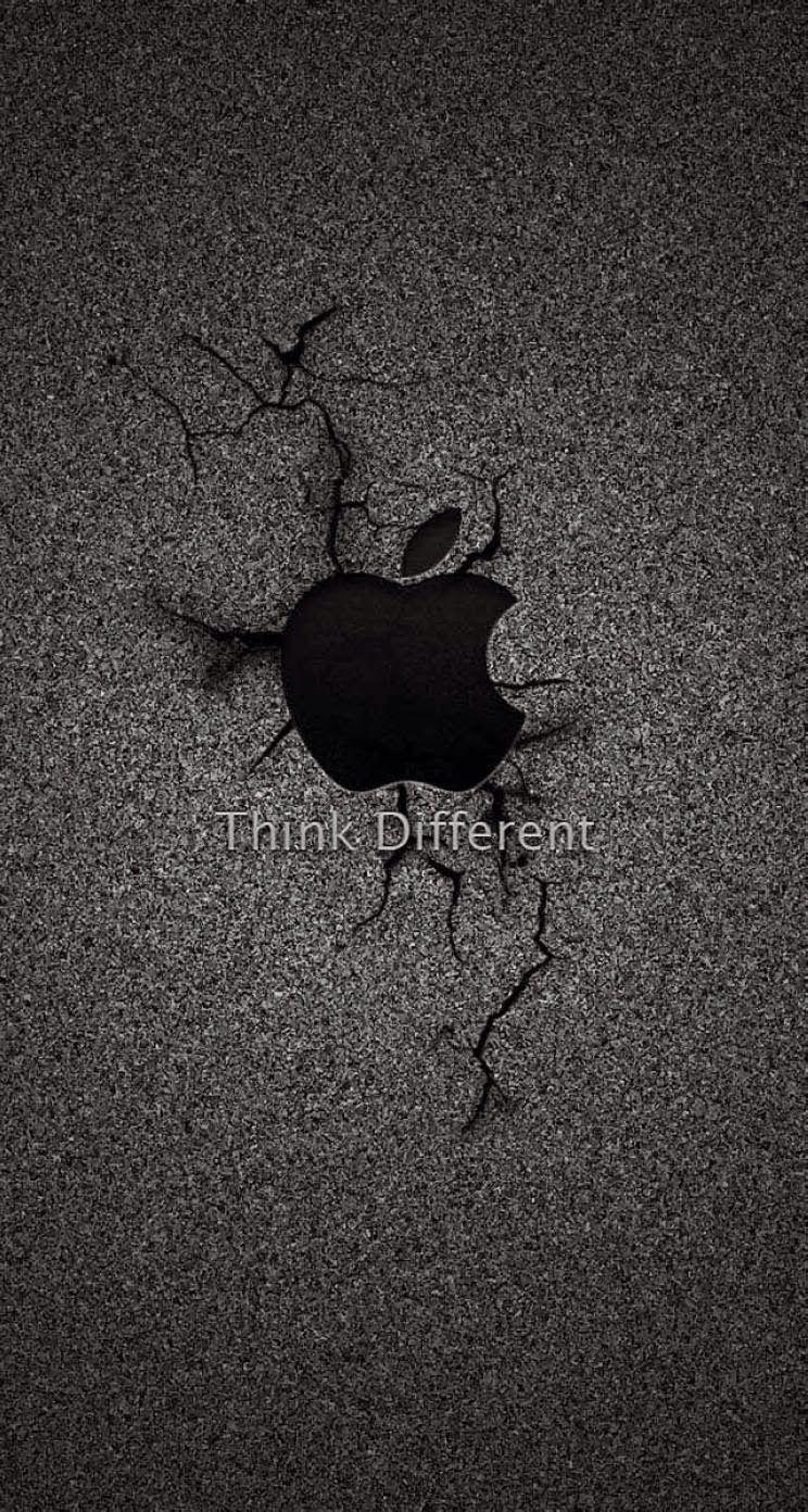 Apple iphone 5s broken screen hi-res stock photography and images - Alamy
