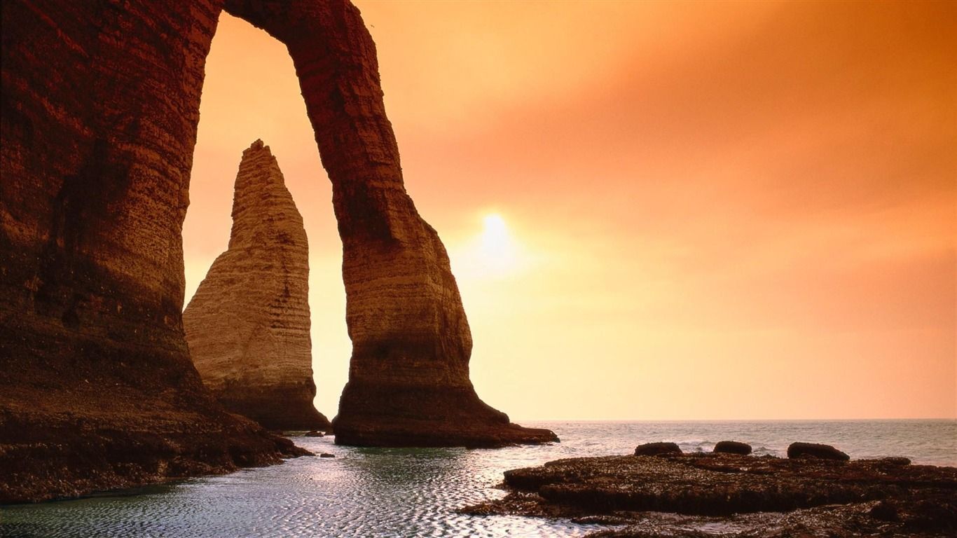 1366x768 Windows 10 Nature Landscape Wallpaper 17