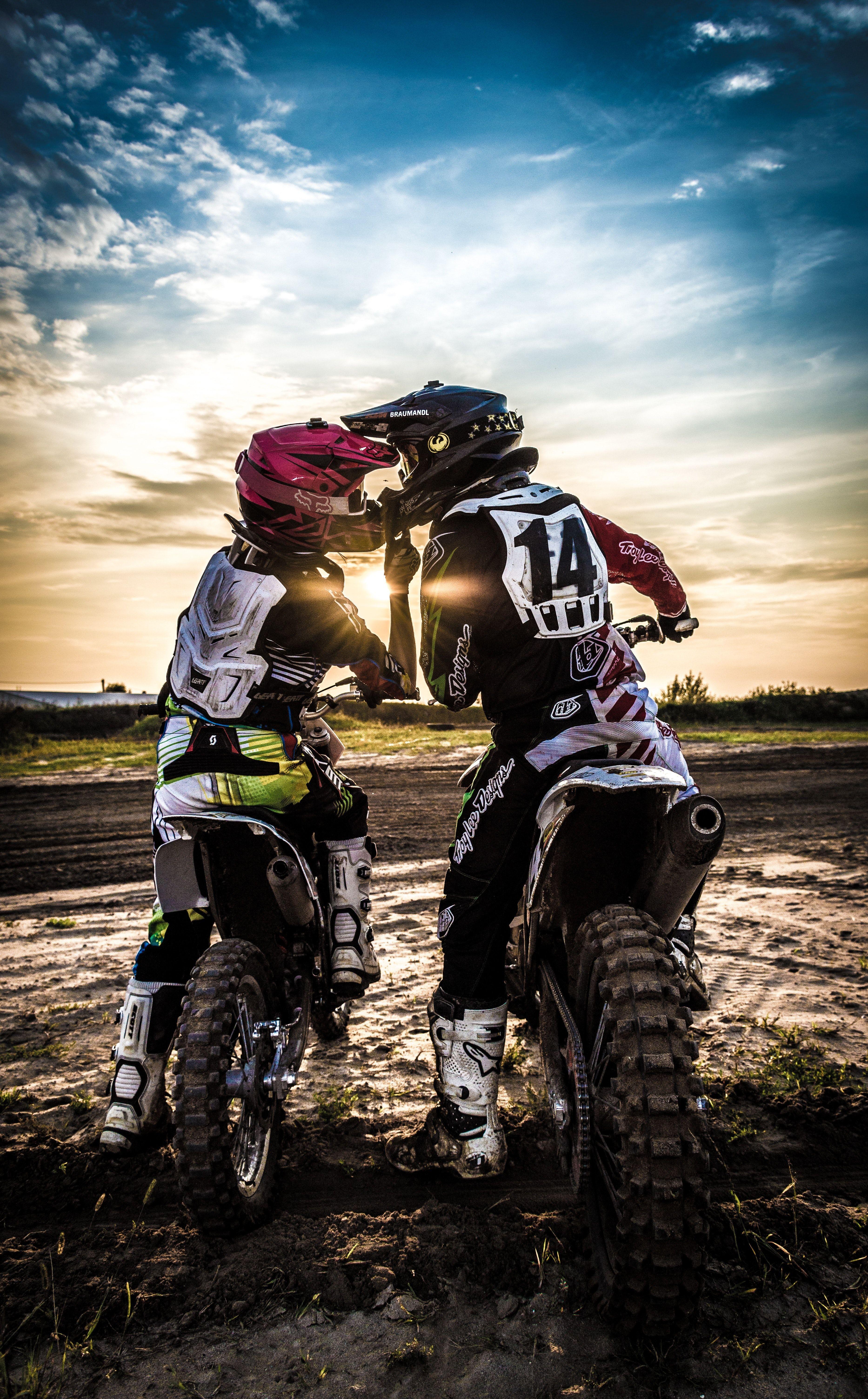 3732x6016 Two Person Riding Motorcycle on Seashore · Free