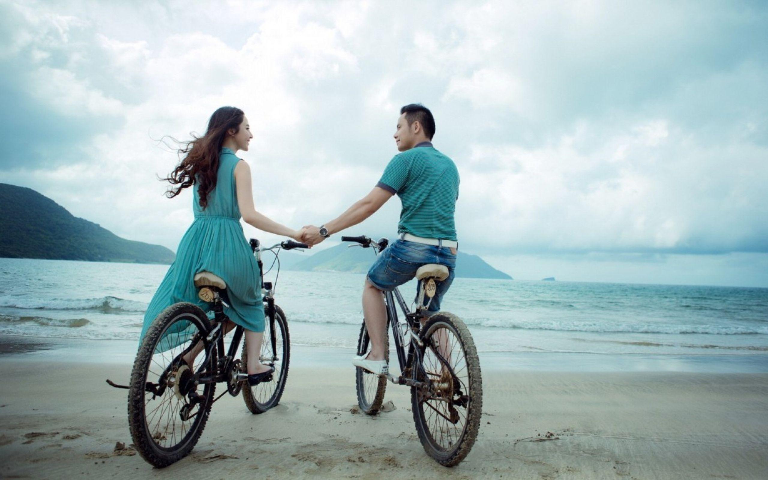 2560x1600 Couple Bicycle Riding On Beach HD Wallpaper 75 :