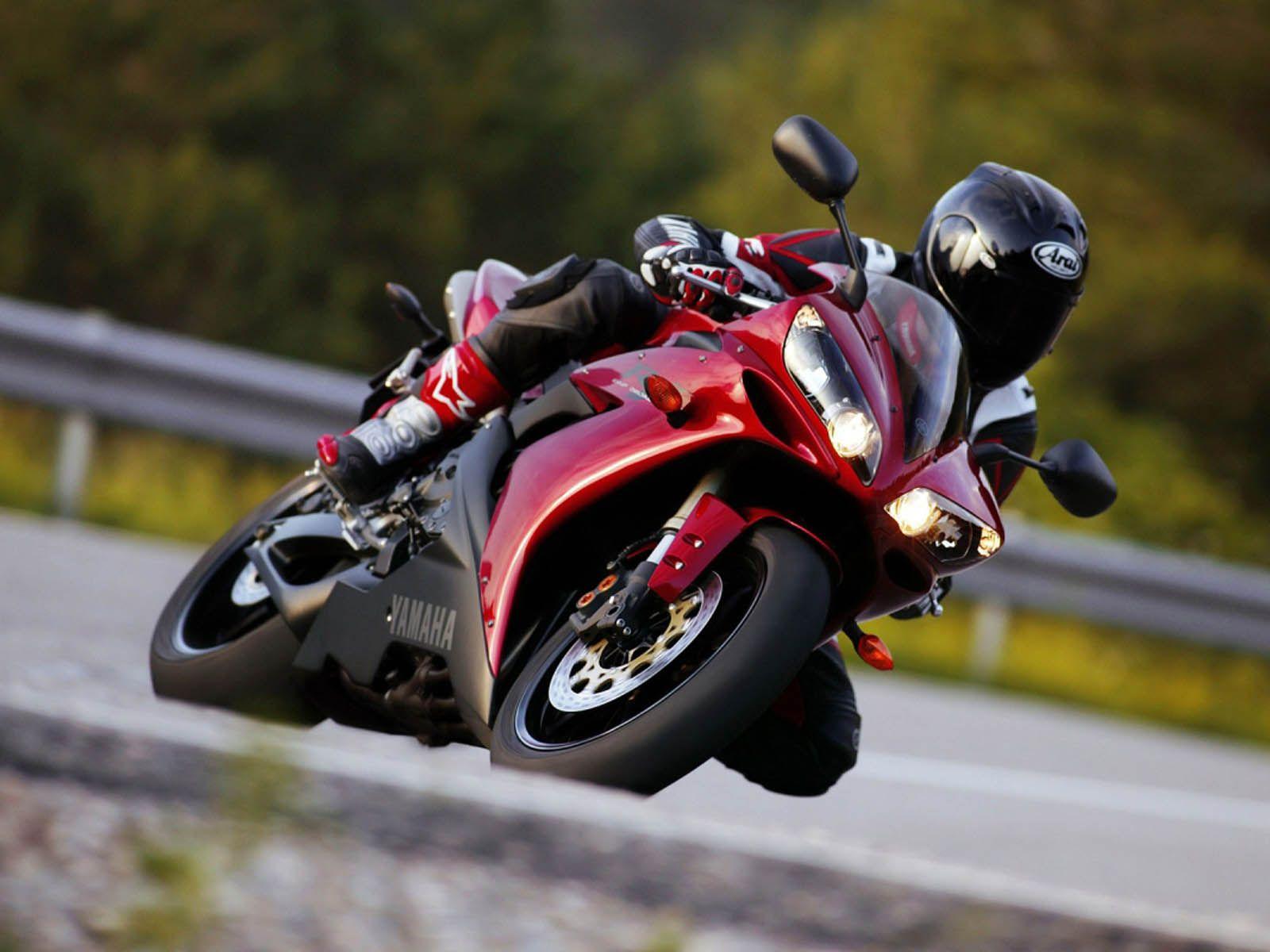 1600x1200 image of bike riding wallpaper