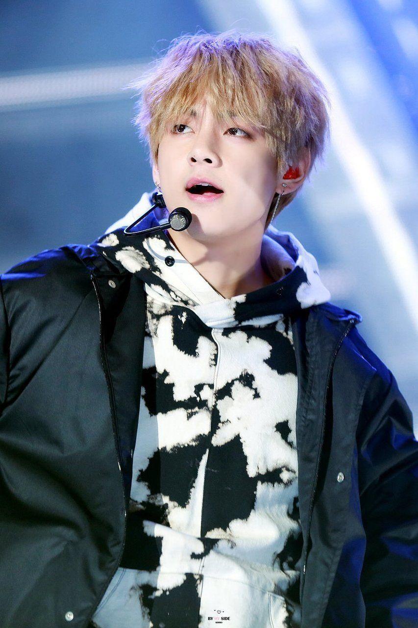 853x1280 働く: ロイヤリティフリー By My Side Kookv