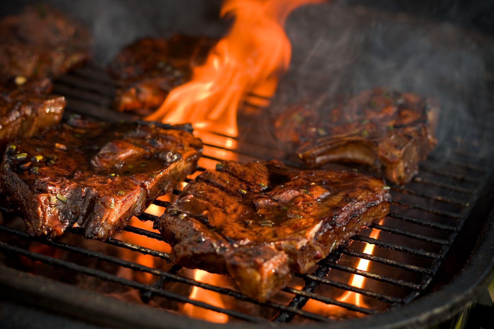 2000x1333 Grilling Steak In Flame HD Wallpaper Grill
