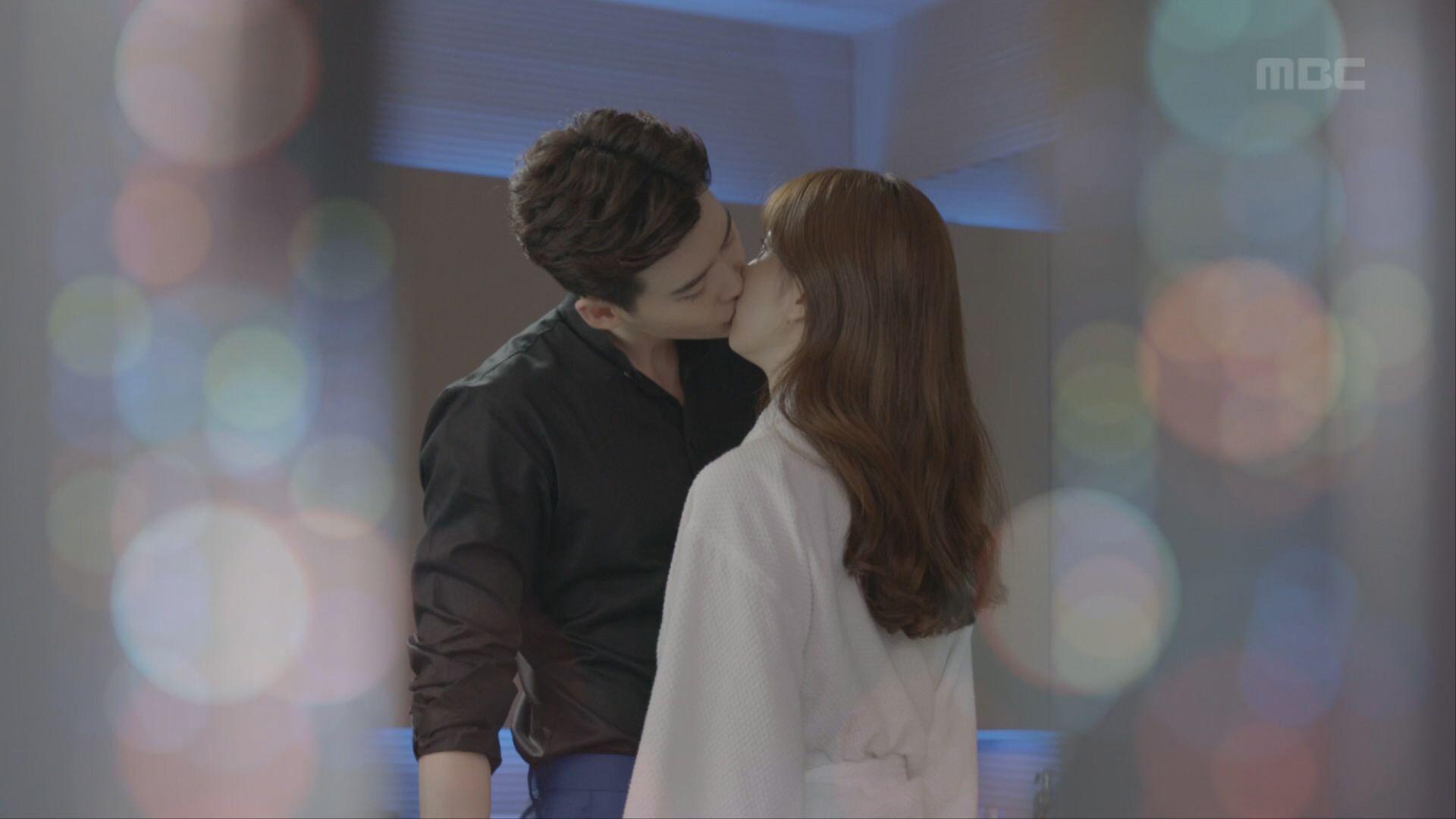 1920x1080 W Two Worlds': Lee Jong Suk And Han Hyo Joo To Romance In A