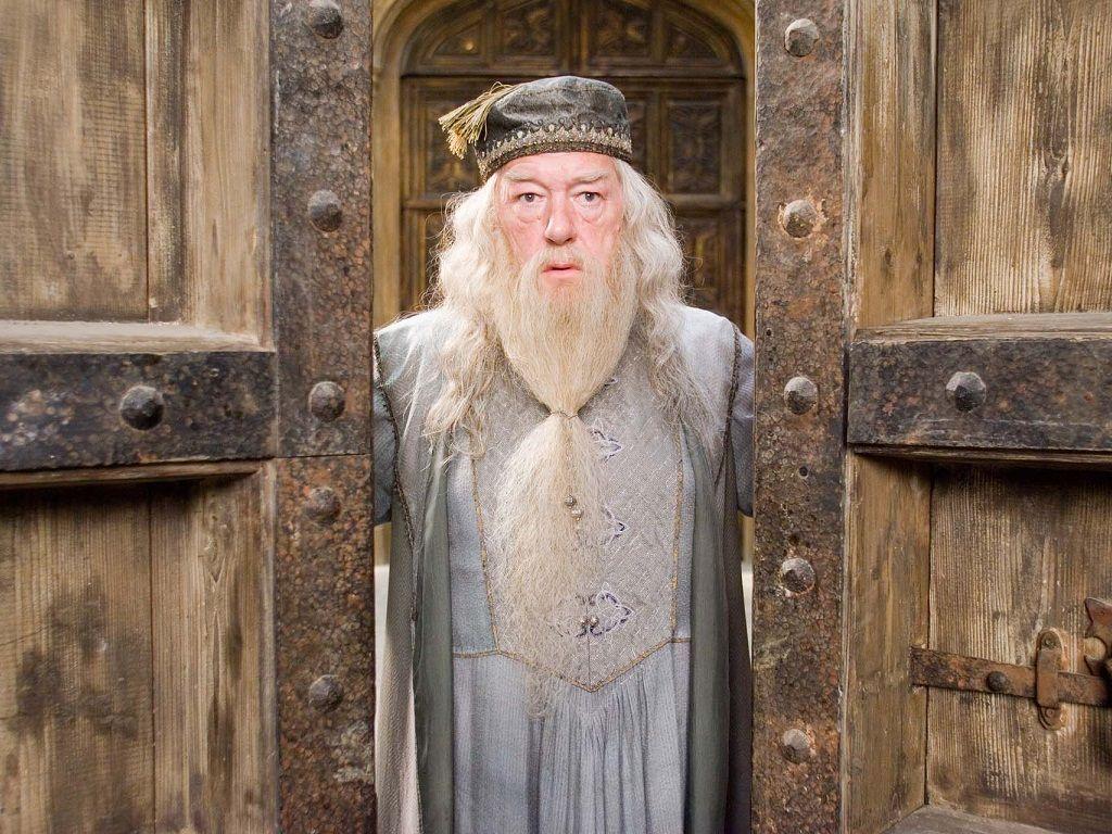 1024x768 Hogwarts Professors Albus Dumbledore Wallpaper