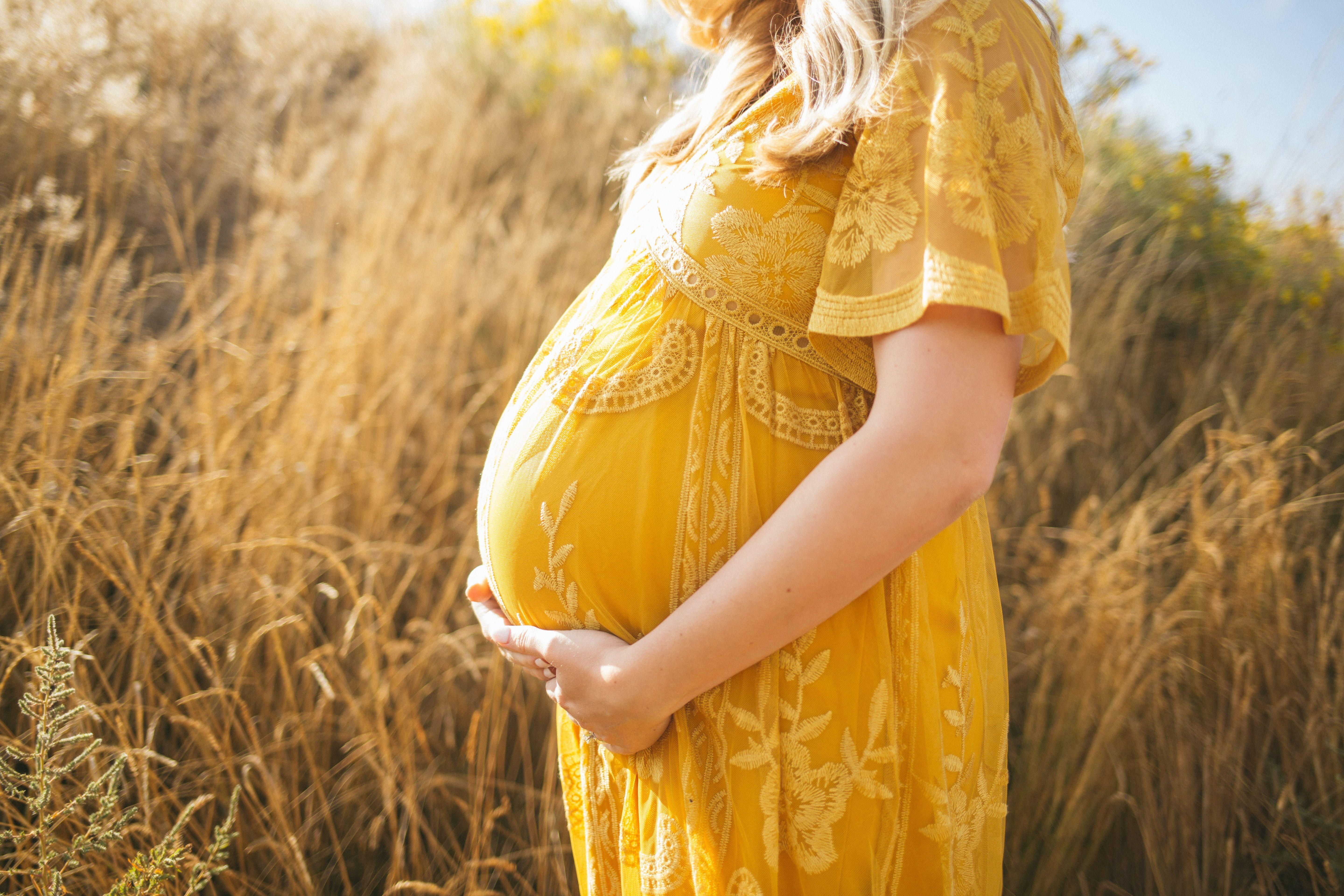 5760x3840 Pregnancy Picture. Download Free Image