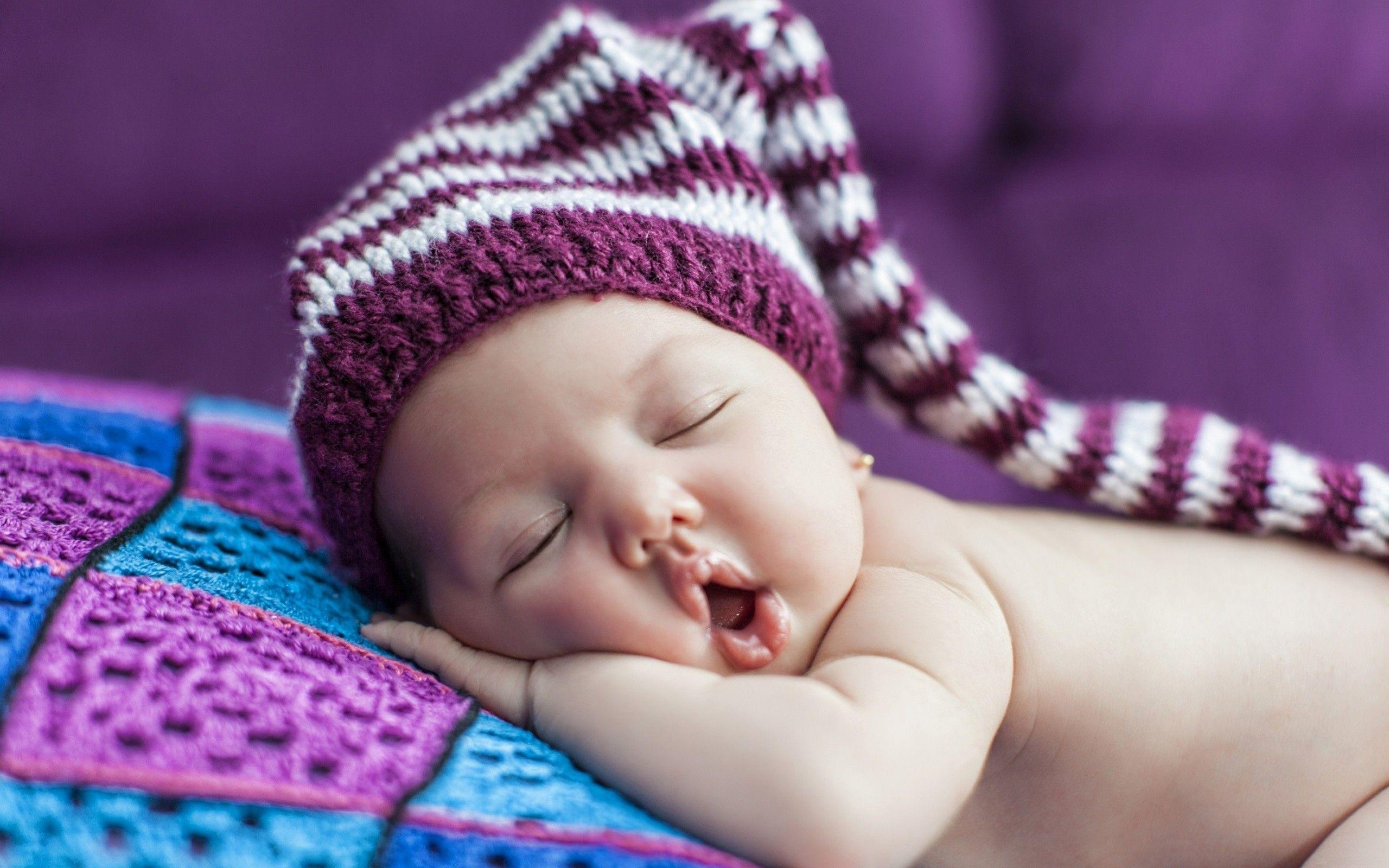 2560x1600 Baby Wallpaper