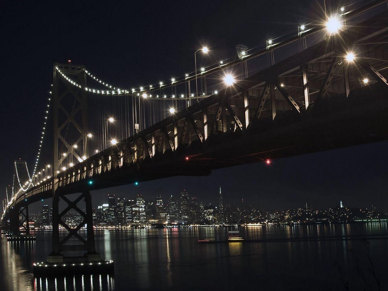 1280x960 Download wallpaper 1280x960 city, bridge, sky, nighttime standard