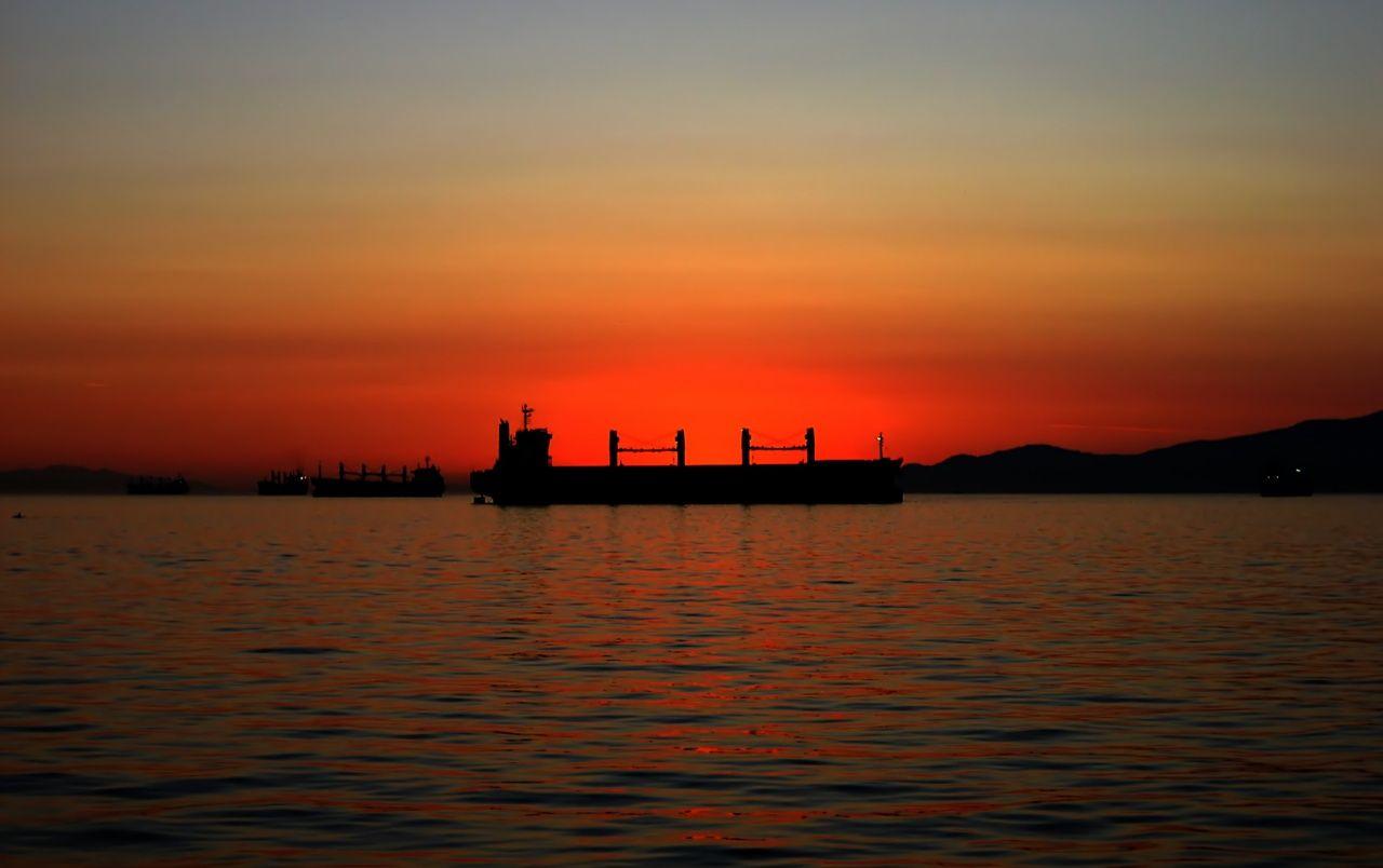 1280x804 Super Tanker wallpaper. Super Tanker