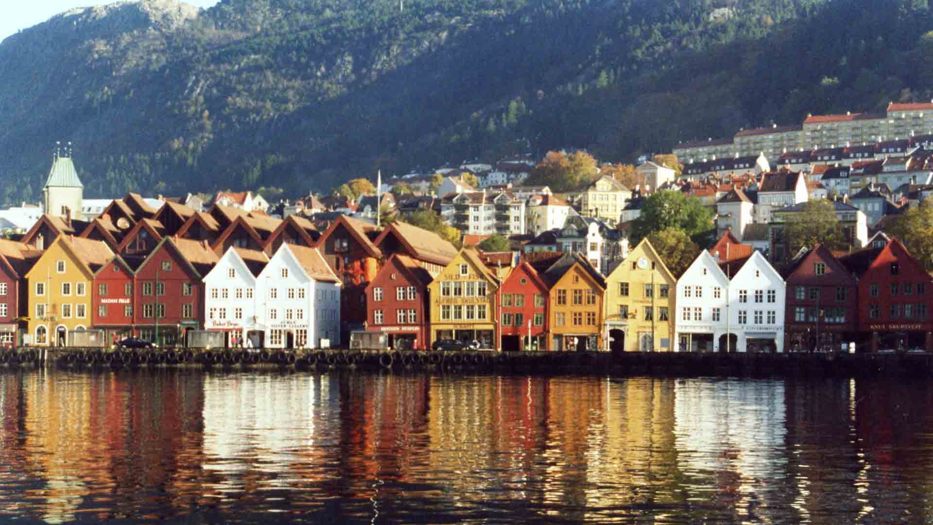 1920x1080 Bergen Wallpaper