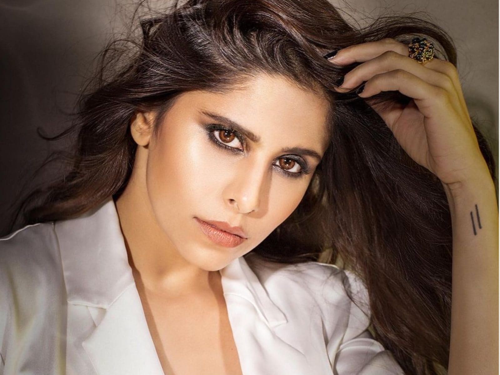 1600x1200 Happy Birthday Sai Tamhankar: Times the Marathi Actress Bowled us with her Performance