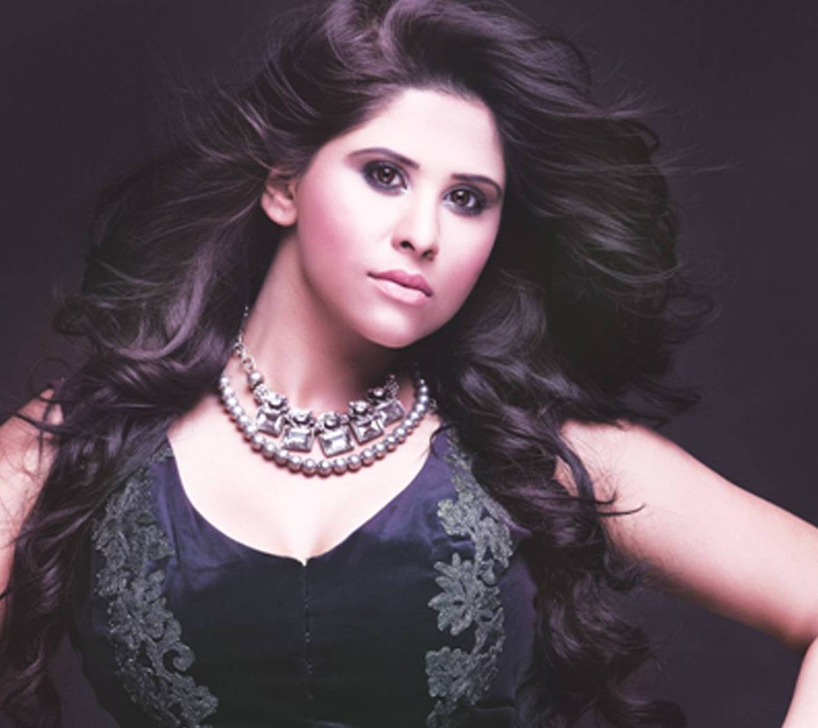 1186x1056 Sai Tamhankar Wallpaper