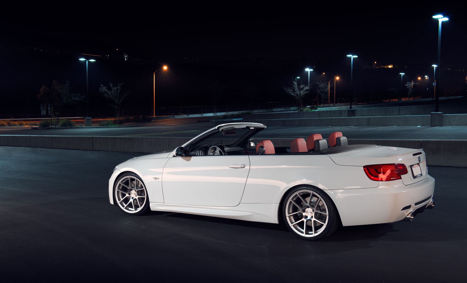 1920x1166 Wallpaper white, night, BMW, BMW, white, 335i, E The 3 series for mobile and desktop, section bmw, resolution 1920x1166