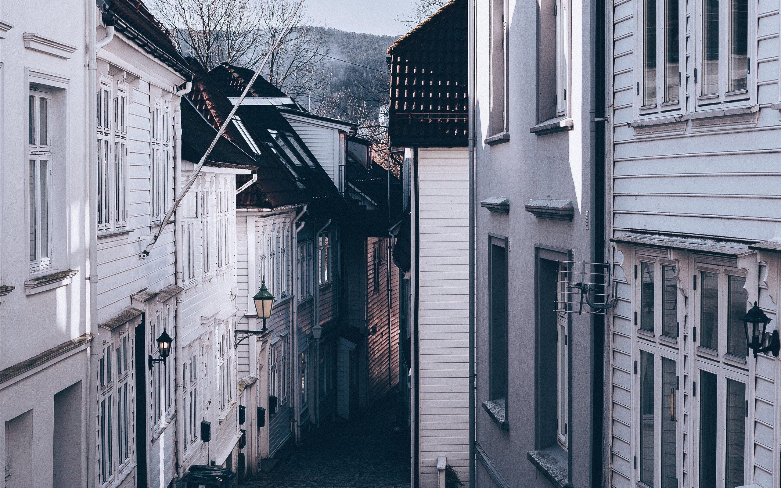 2560x1600 Bergen, Norway Mac Wallpaper Download