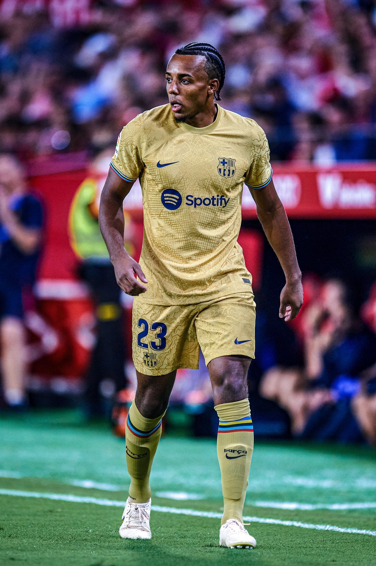 1278x1920 Video watch the 2 assists of Jules Koundé vs Sevilla FC